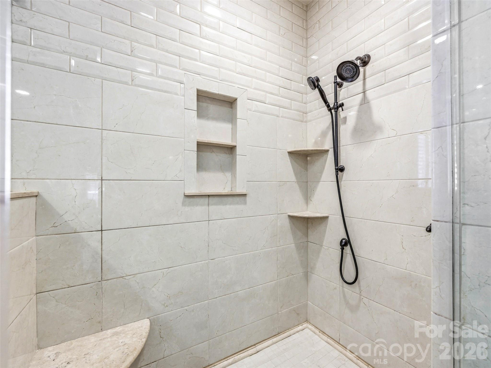 33 Tiverton Lane - Photo 27