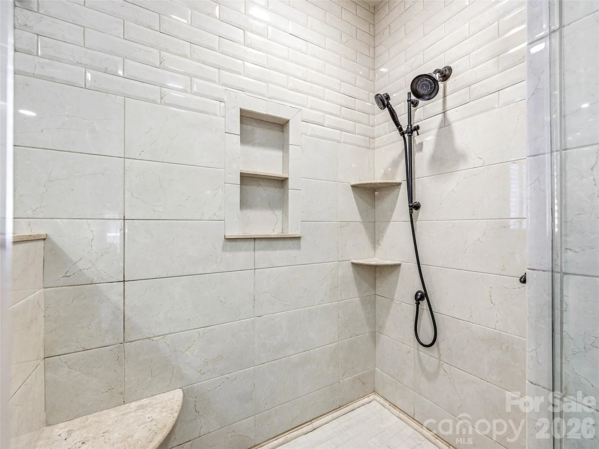 33 Tiverton Lane - Photo 27