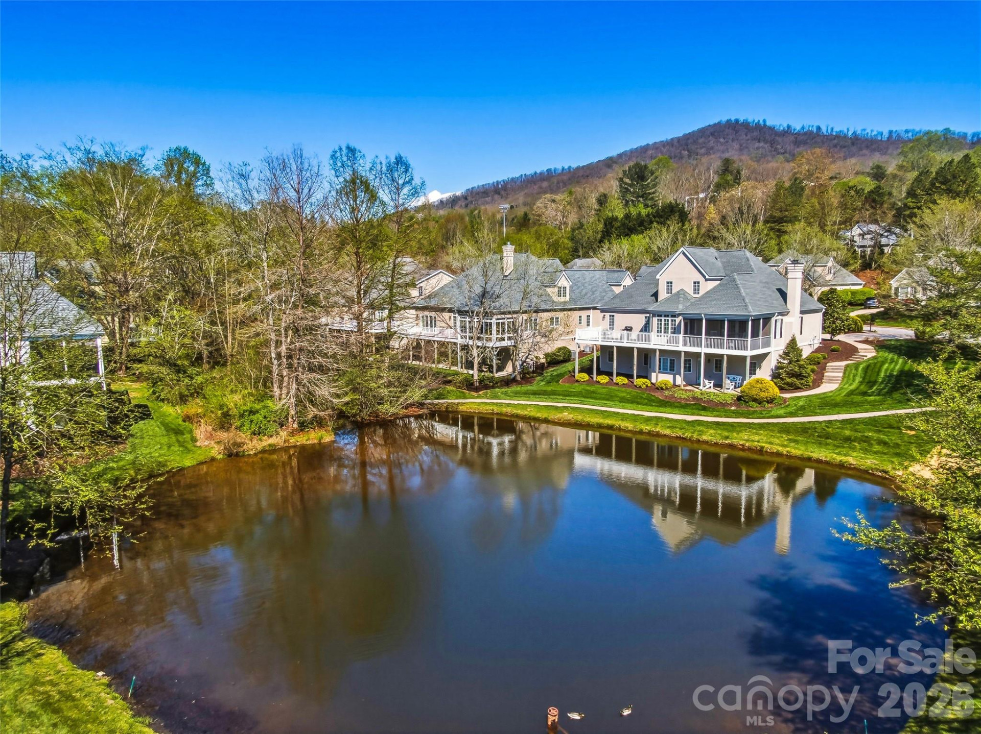 33 Tiverton Lane - Photo 7