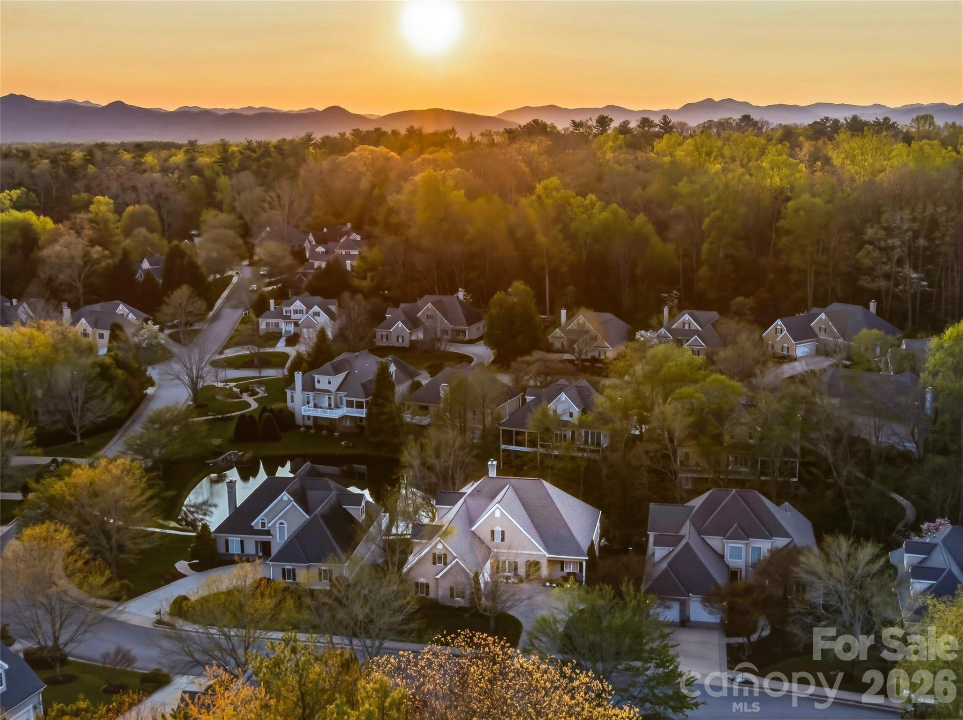 33 Tiverton Lane - Photo 8