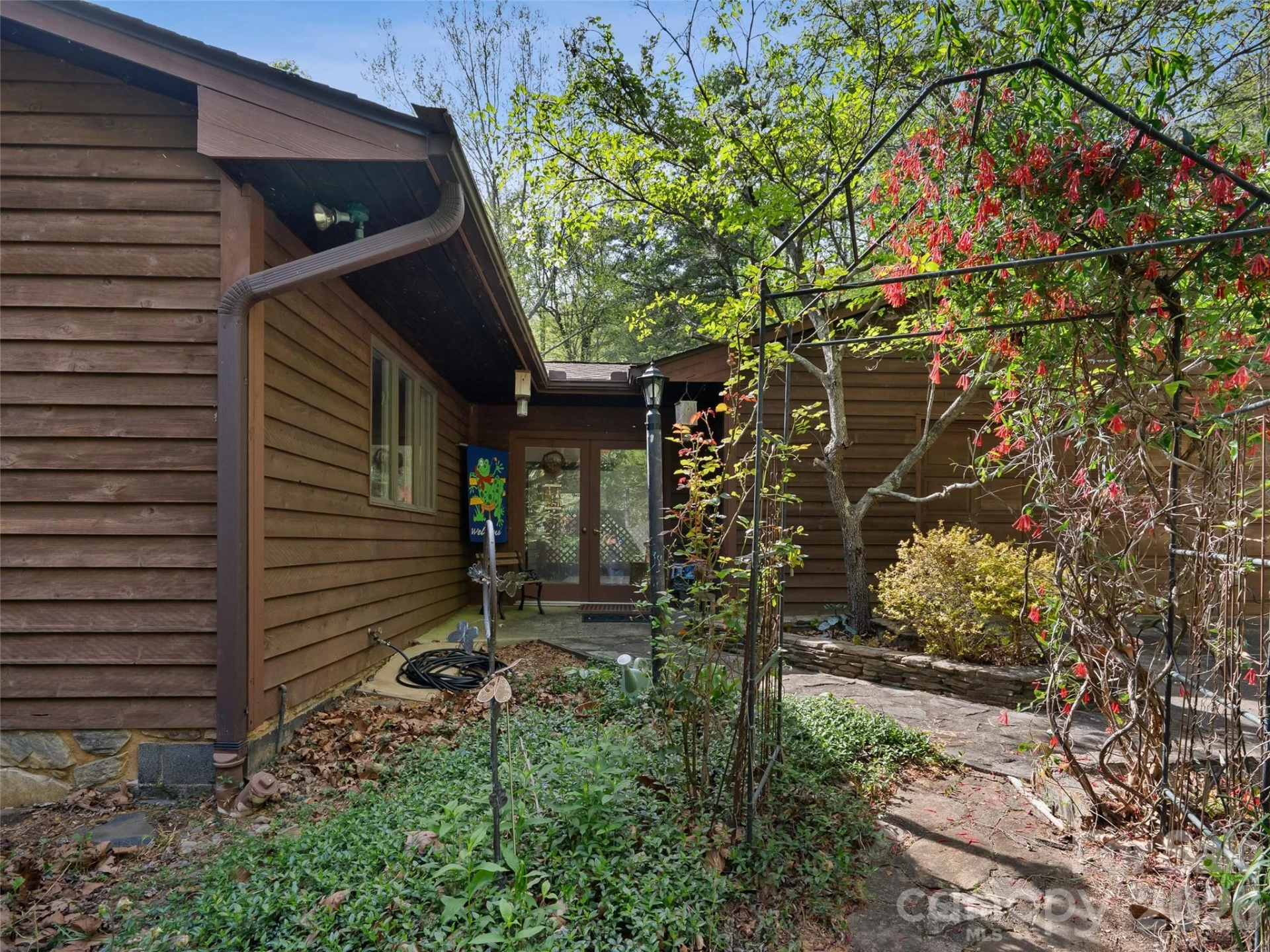 120 Carter Cove Road - Photo 2