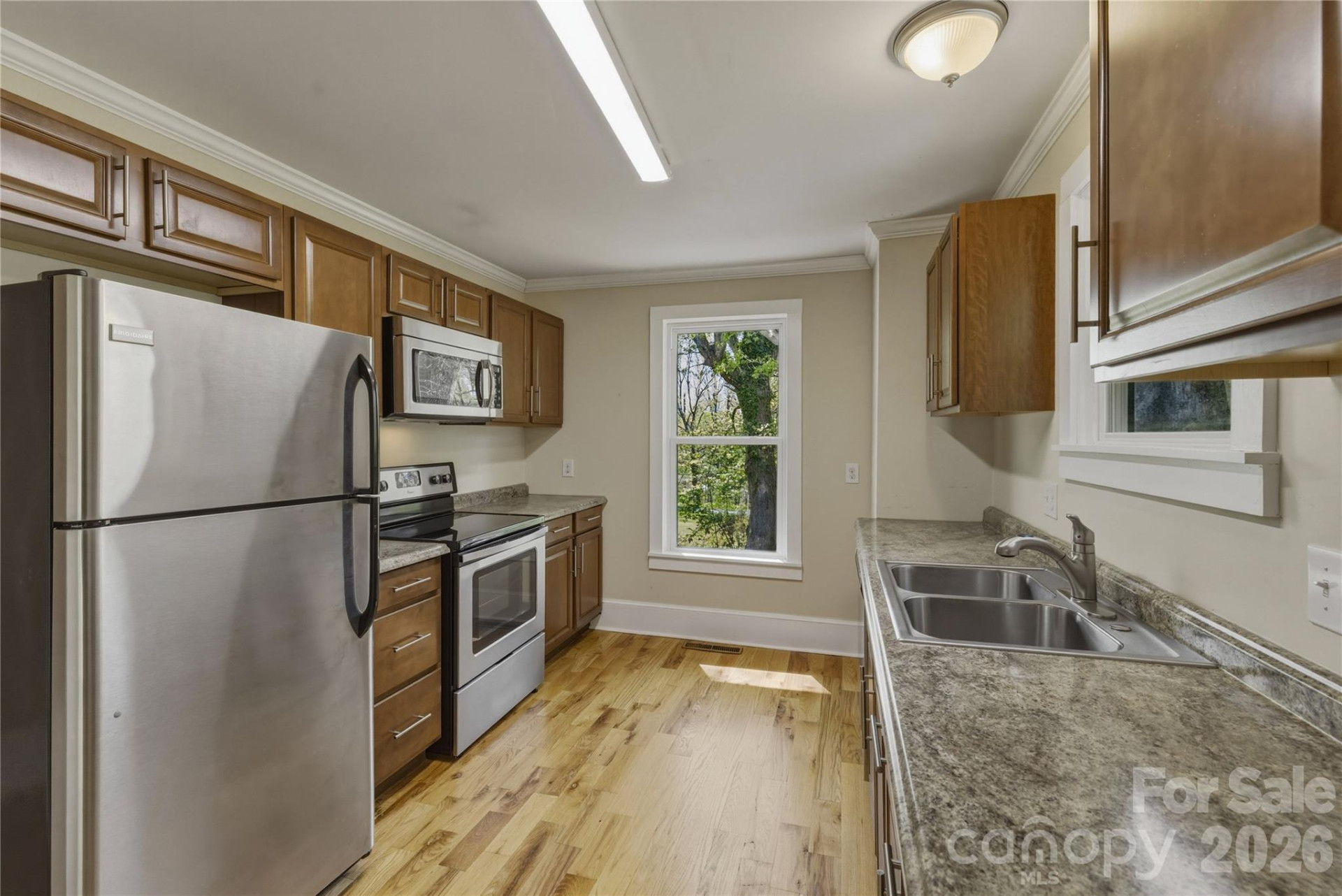 512 Alexander Avenue - Photo 11