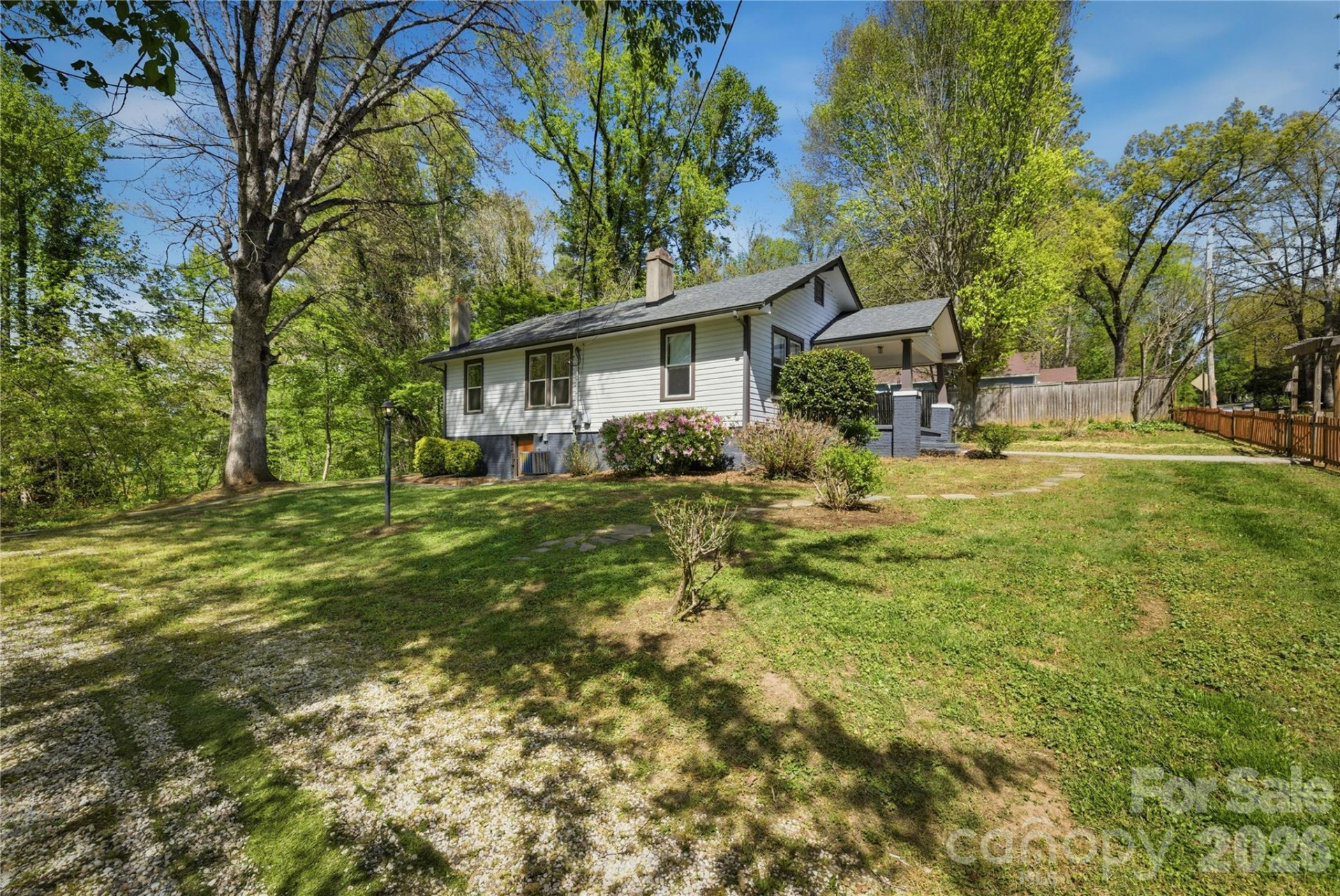 512 Alexander Avenue - Photo 3