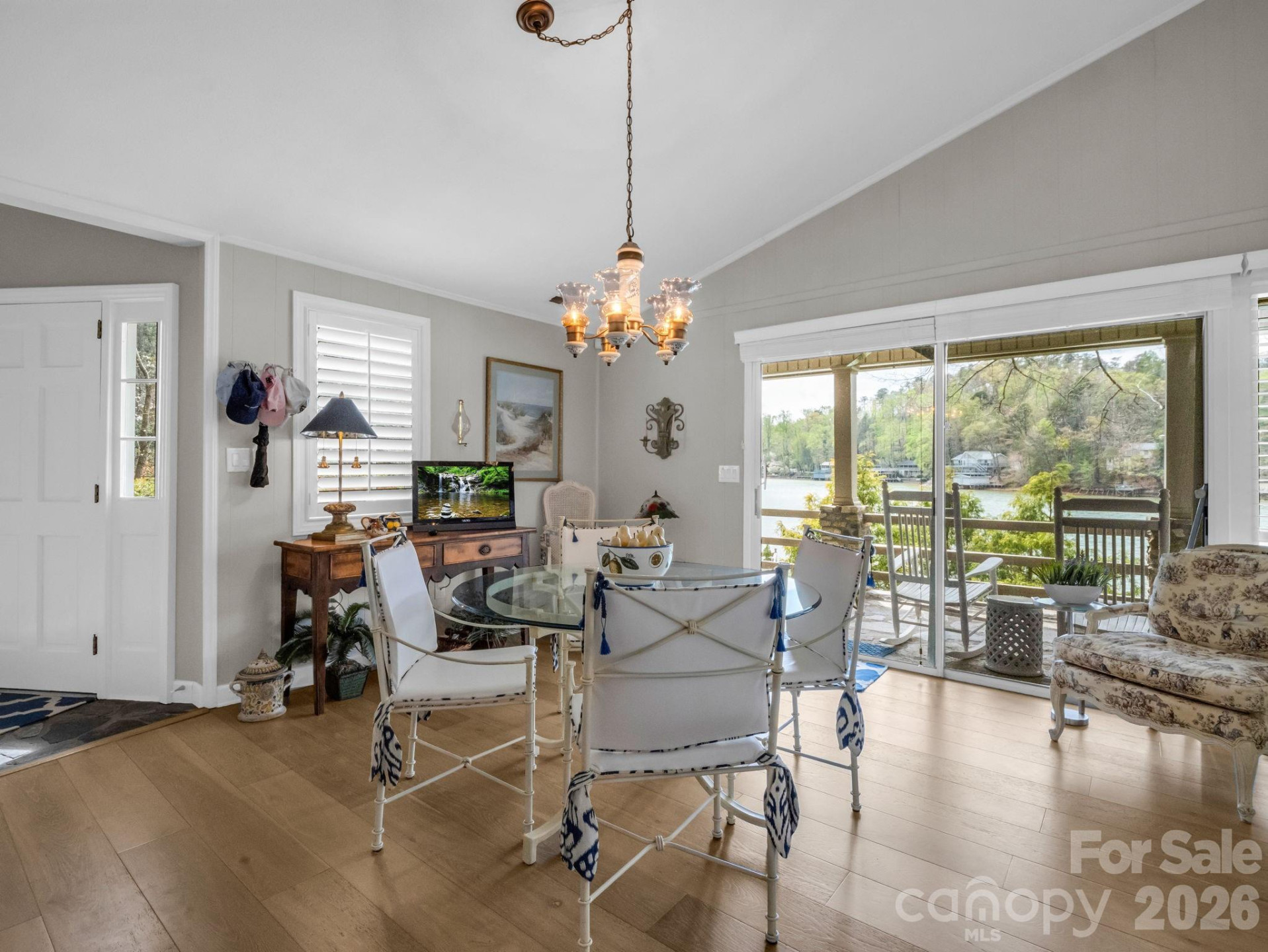 206 Lakeridge Road - Photo 13