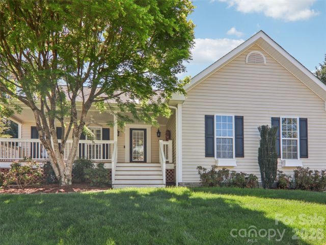 117 Apple Meadow Court, Hendersonville, NC, 28739