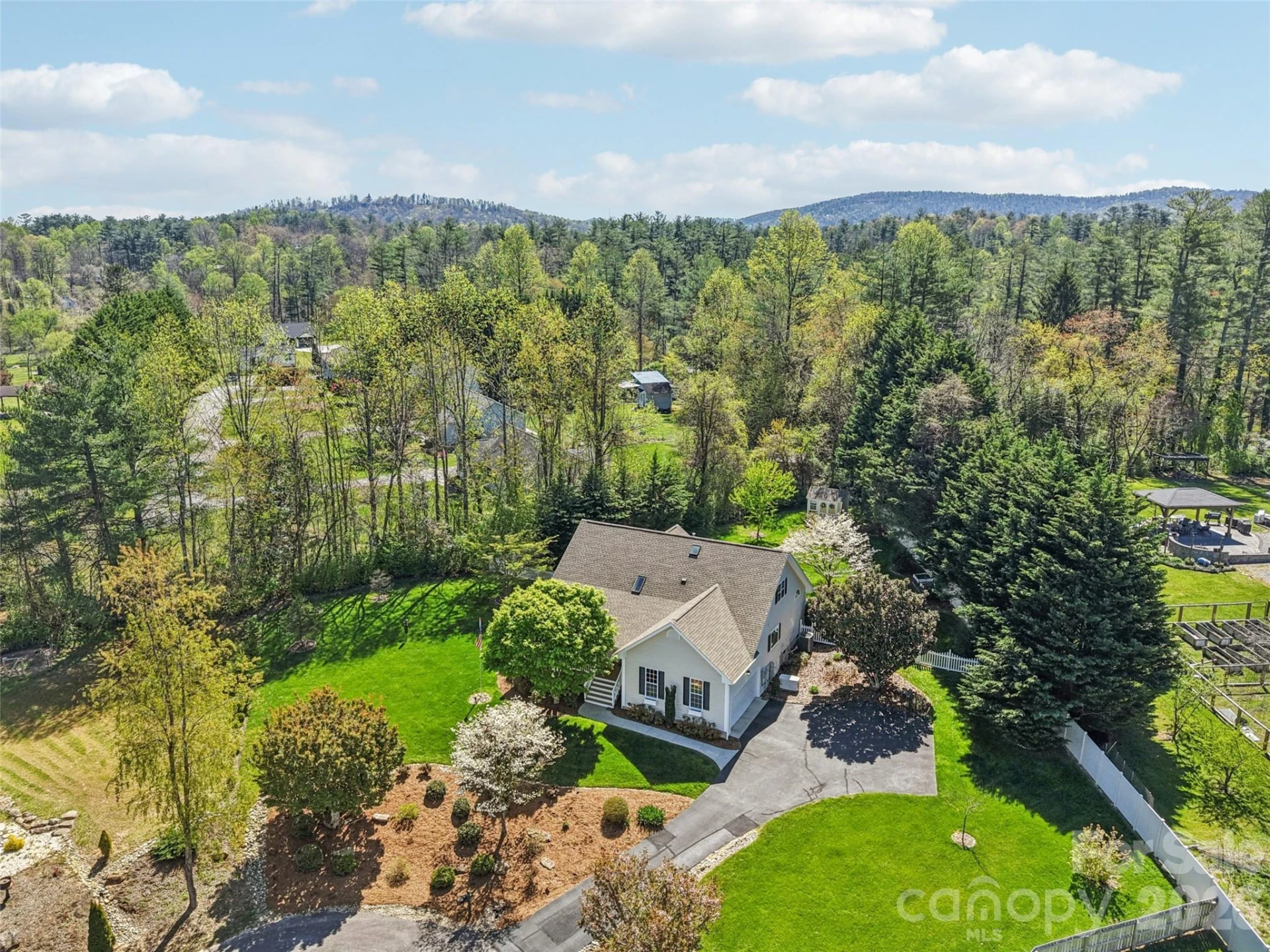 117 Apple Meadow Court - Photo 45