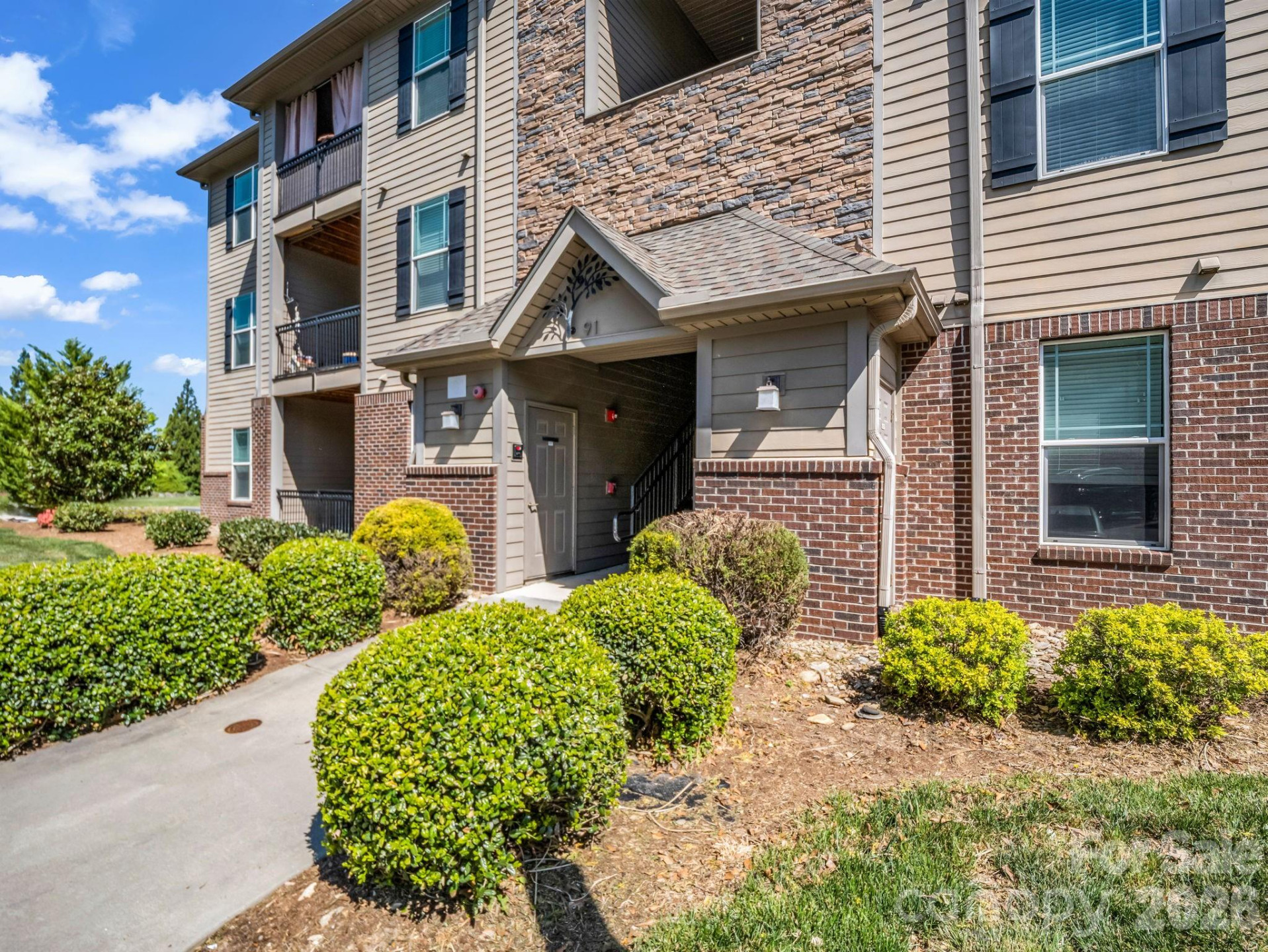 91 Brickton Village Circle #301 - Photo 2