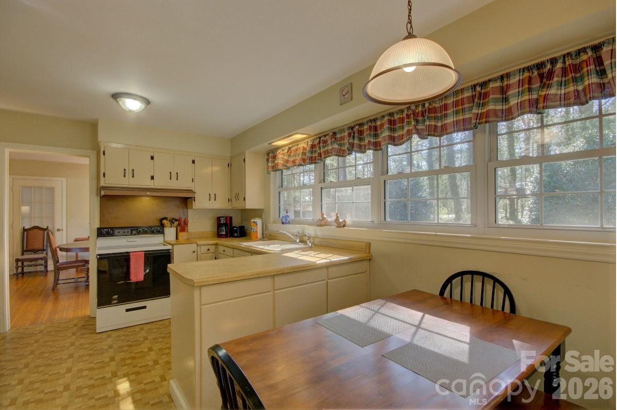 63 Montview Circle - Photo 10