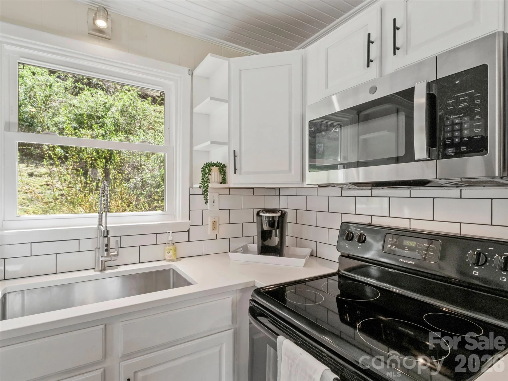 24 Baldridge Drive - Photo 9