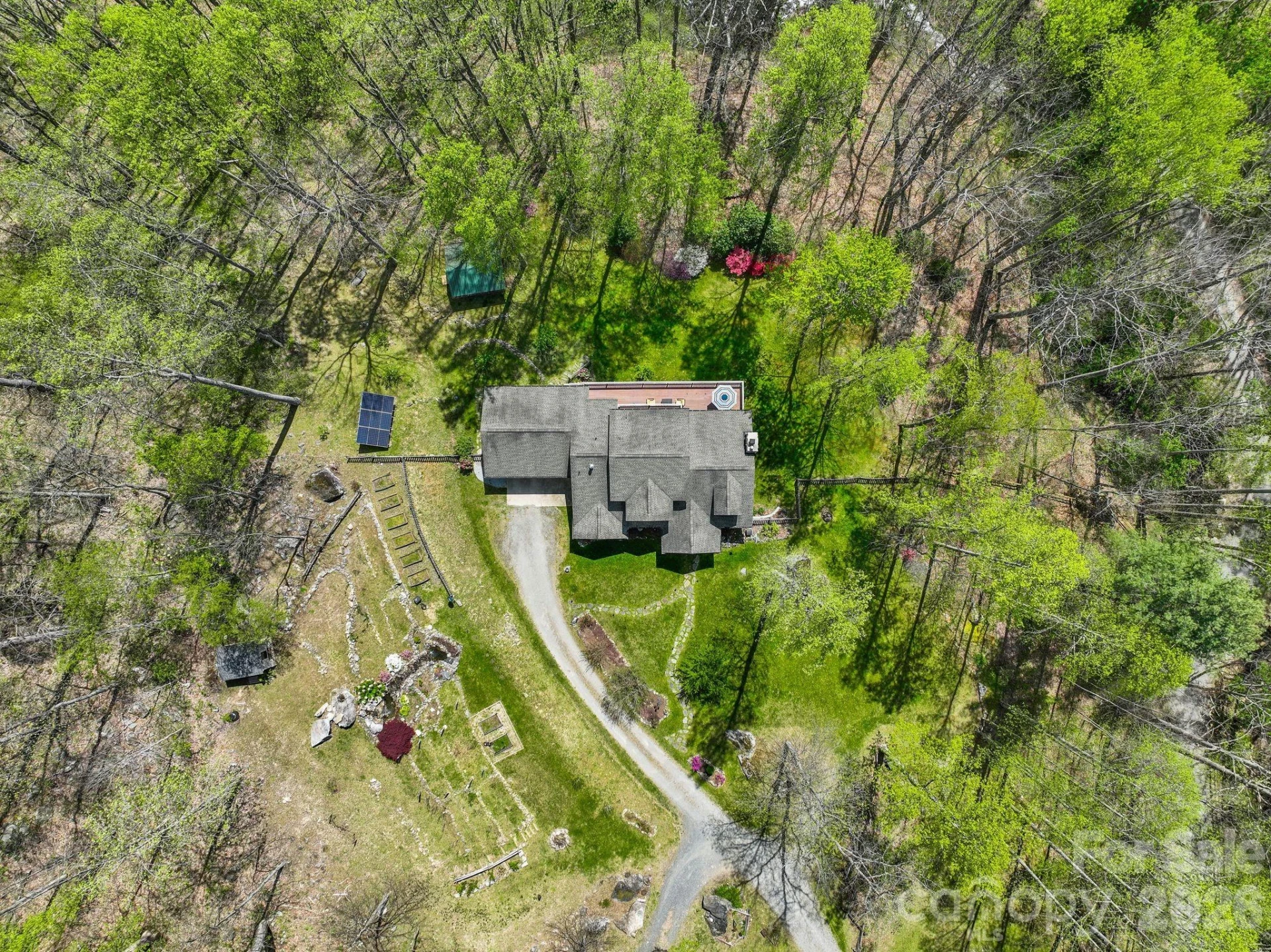 1060 Indian Camp Creek Road - Photo 39