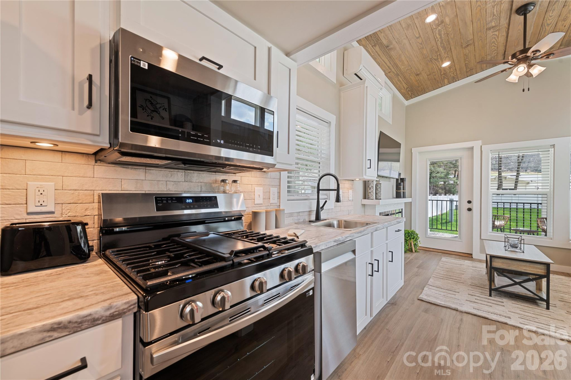 79 Getaway Lane #9 - Photo 15