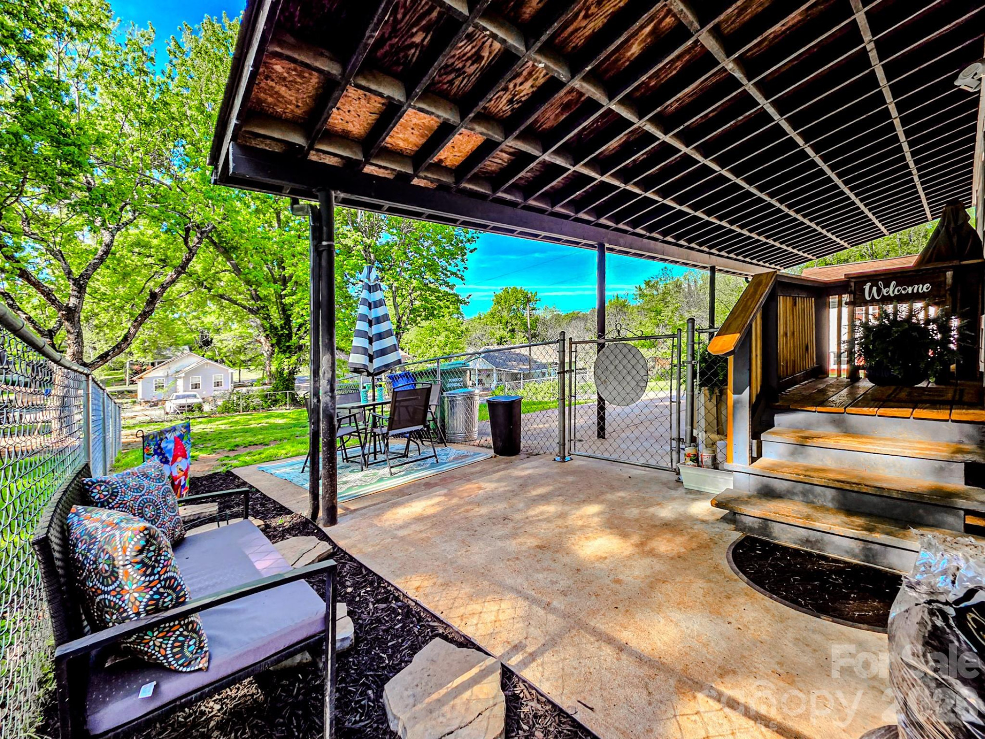 139 Georgia Street - Photo 4