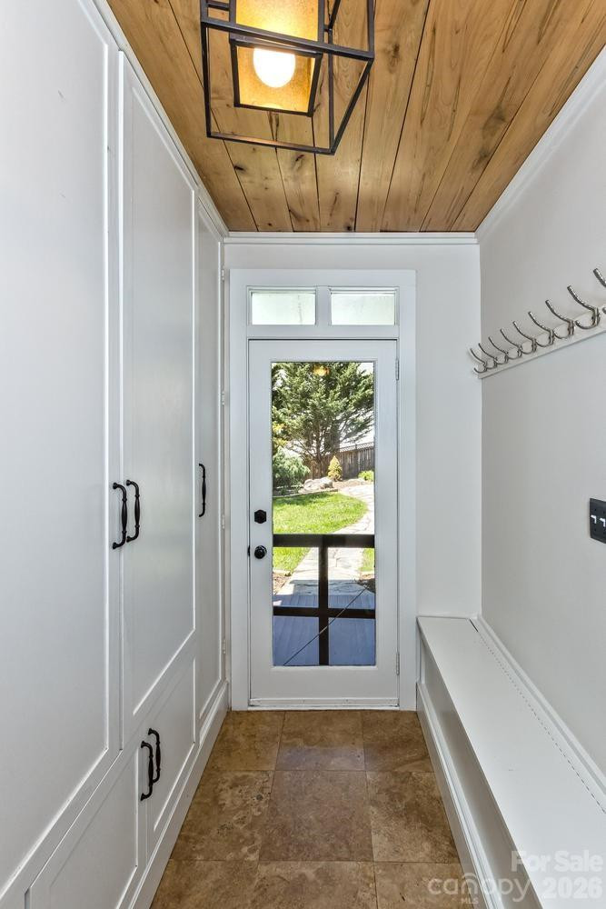 180 Tacoma Circle - Photo 17