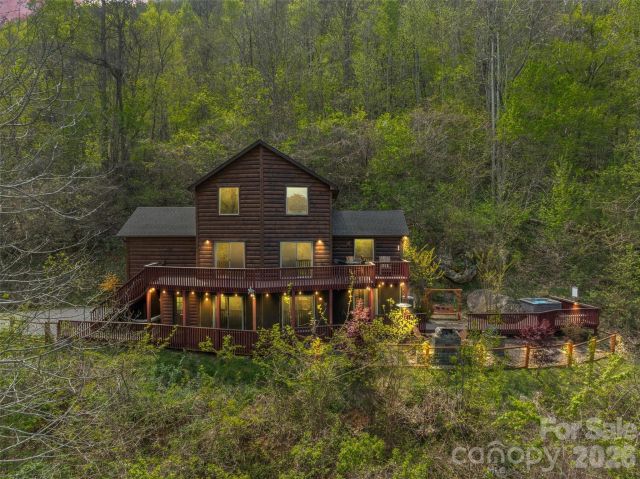 356 Walnut Cove Ridge, Bryson City, NC, 28713