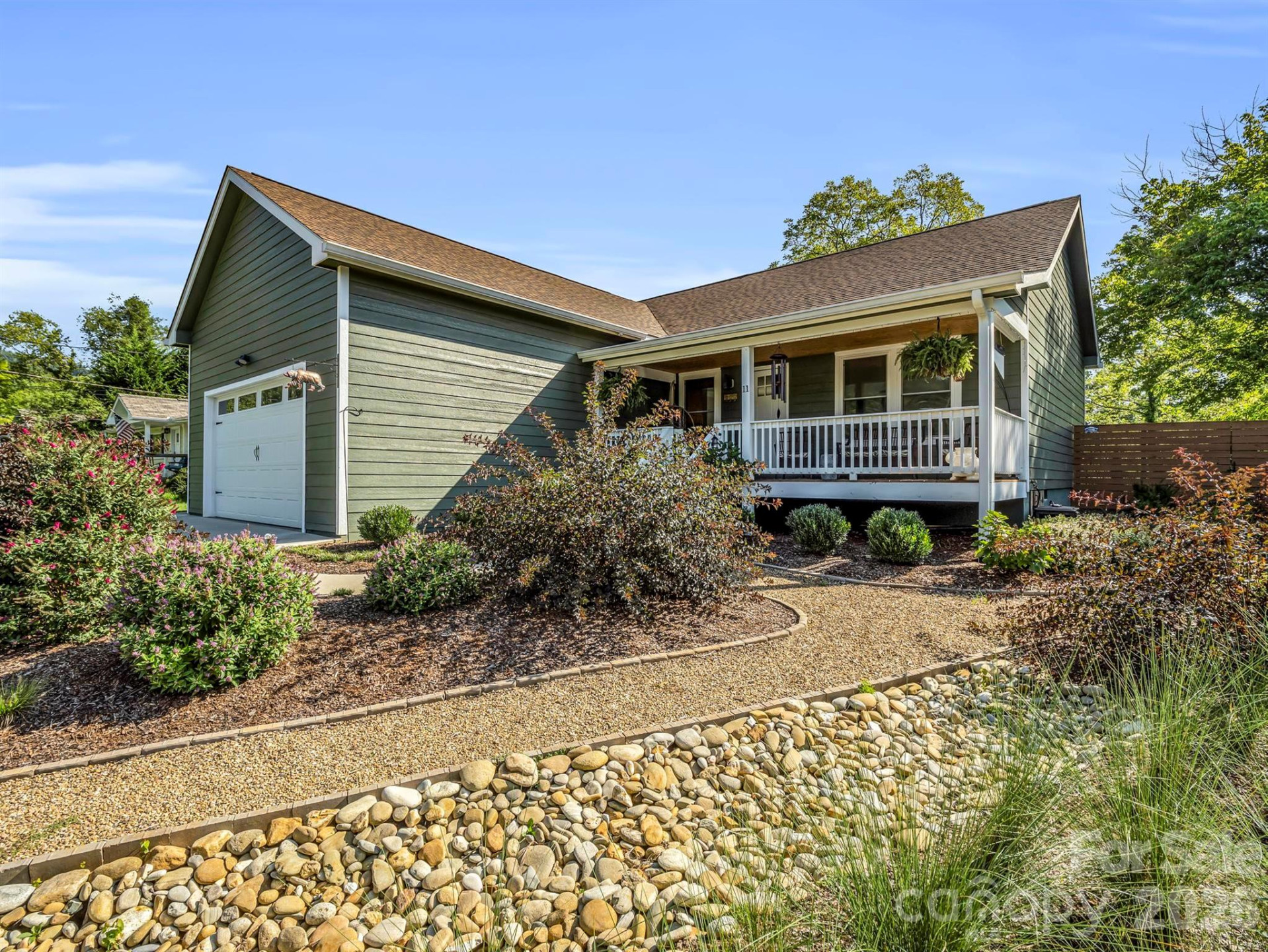 11 Pershing Road - Photo 2