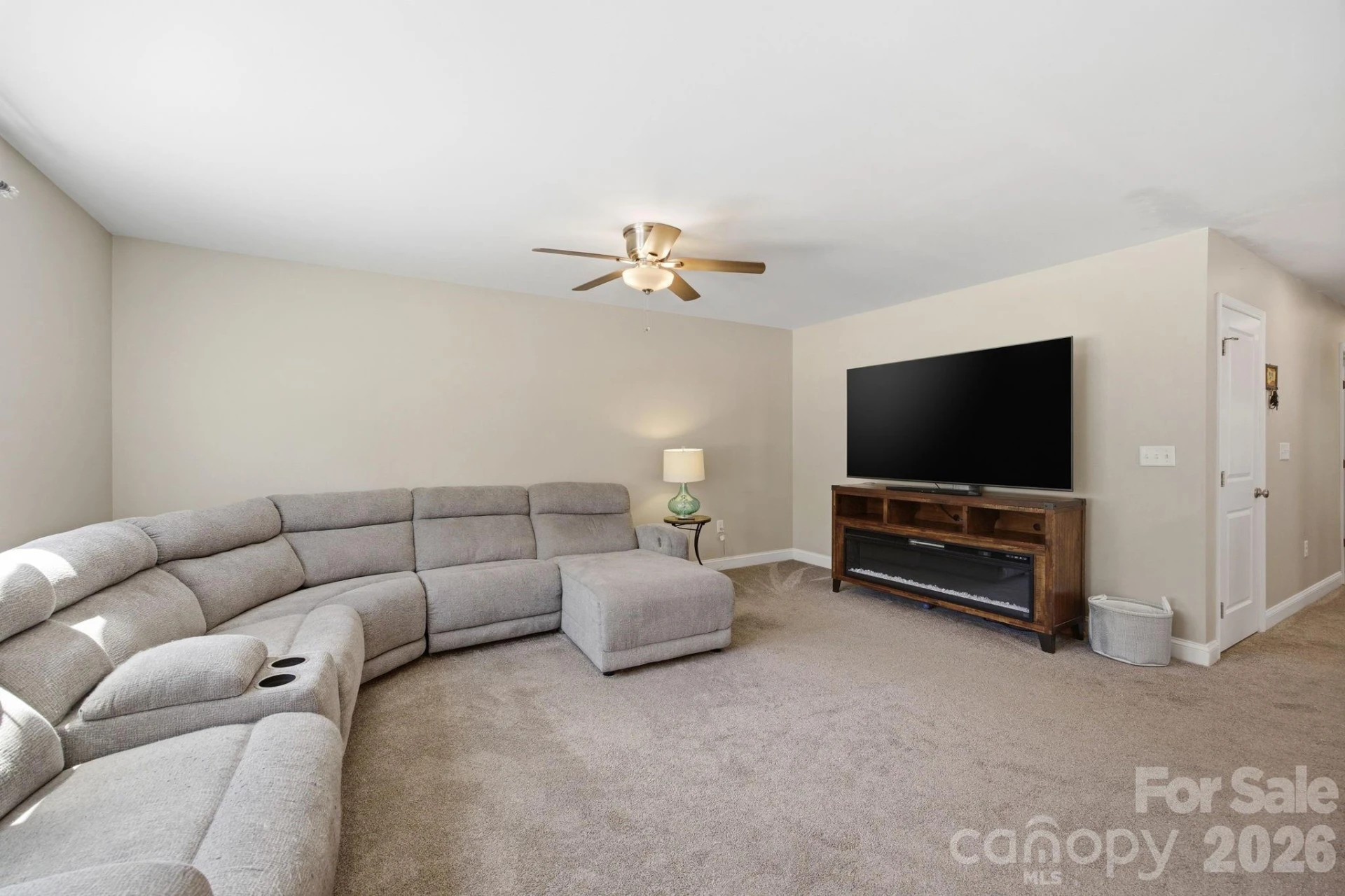 9 Half Moon Drive - Photo 3