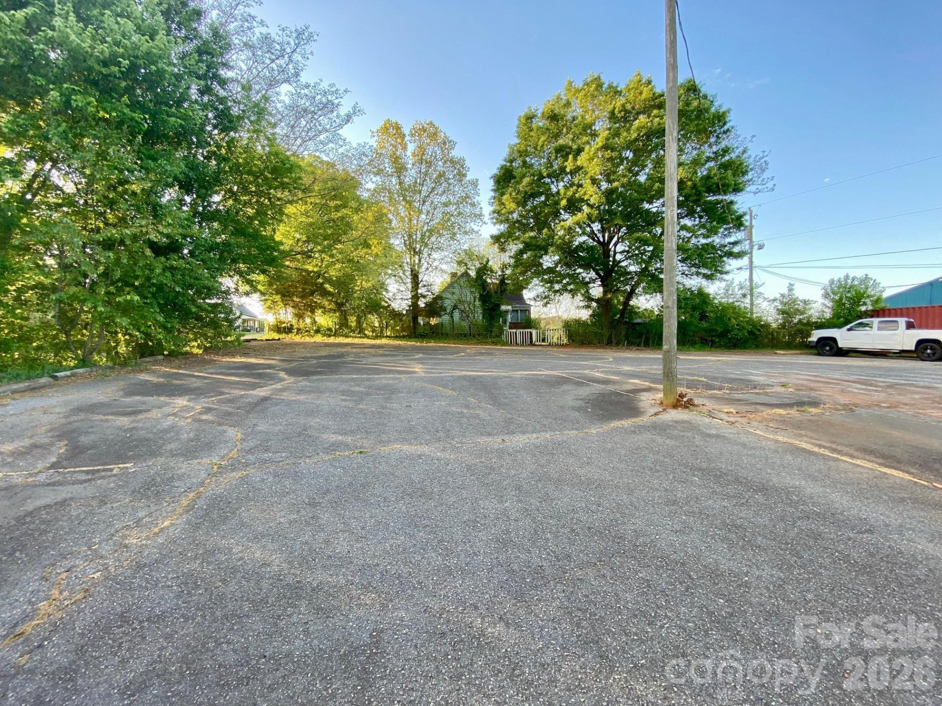 112 Hollifield Road - Photo 16