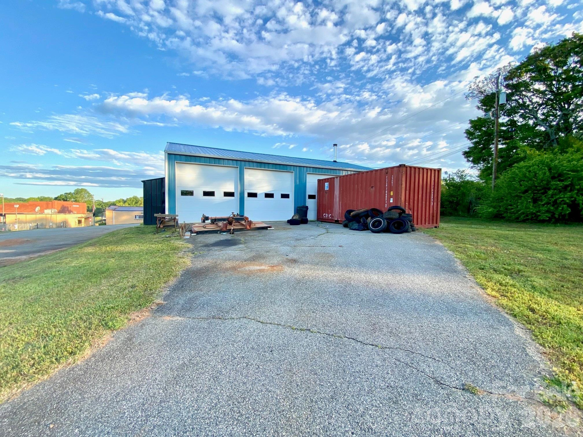 112 Hollifield Road - Photo 8