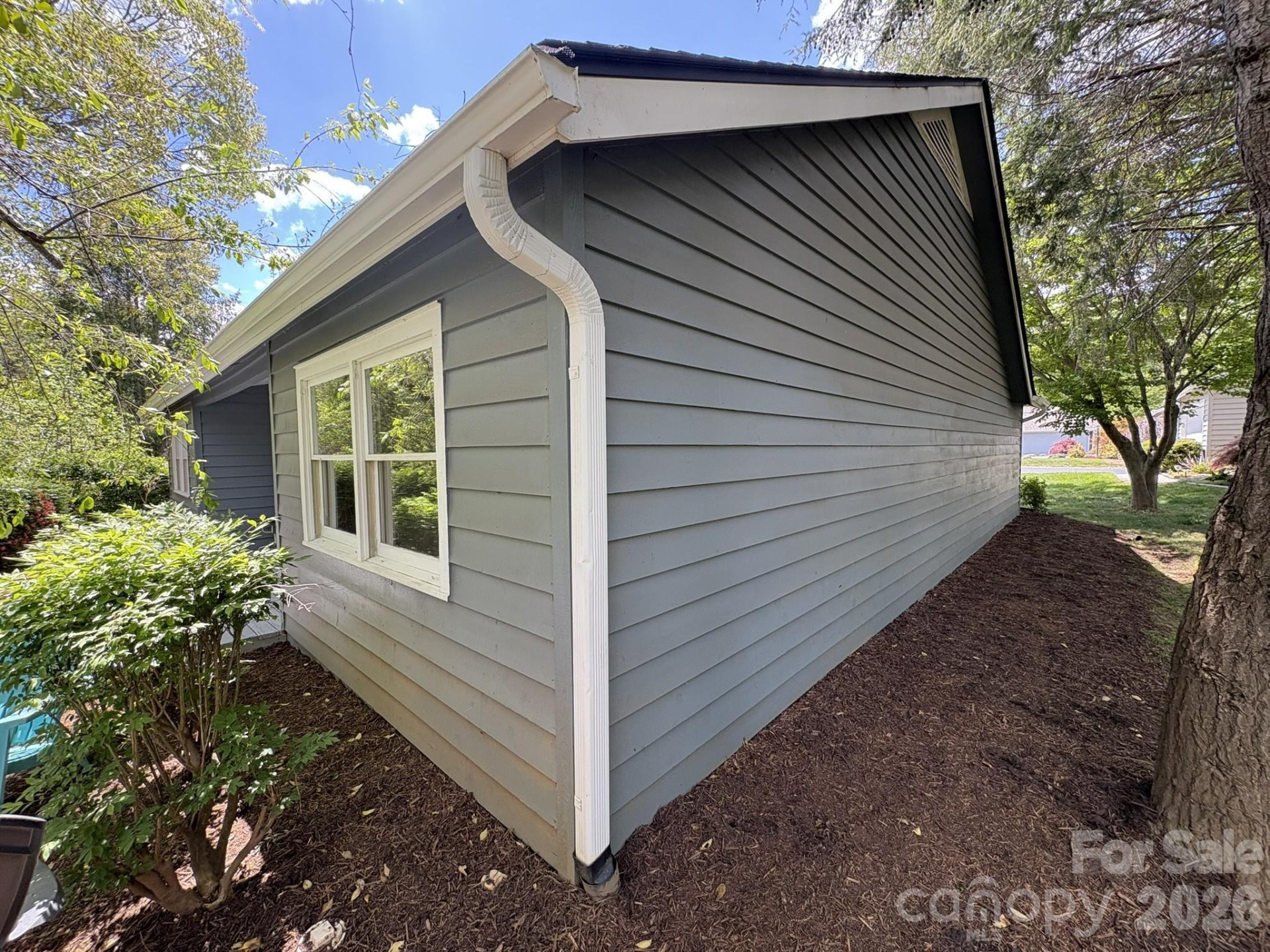 10 Laurel Place Drive - Photo 4