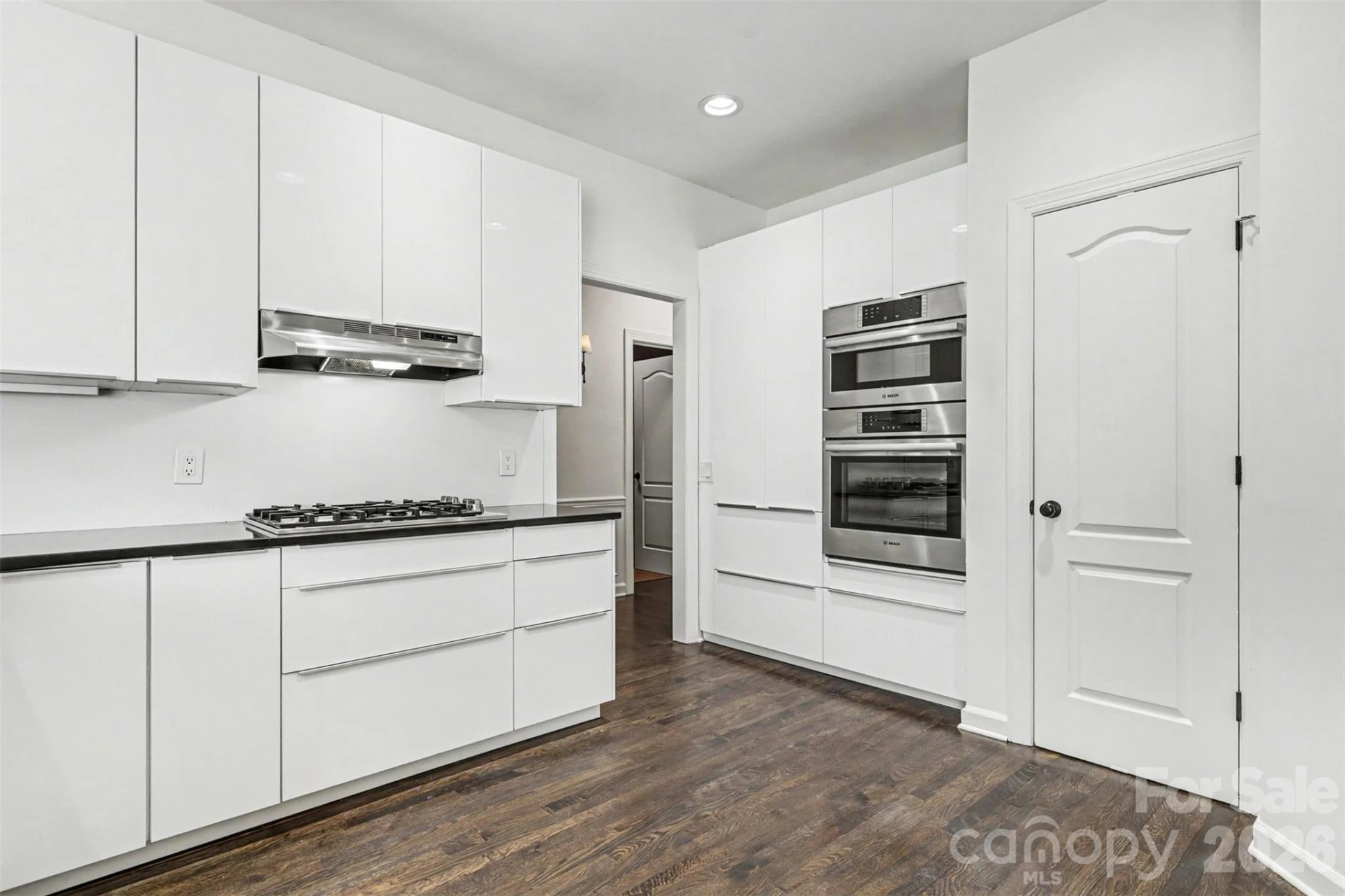 6213 Knightsgate Court - Photo 8