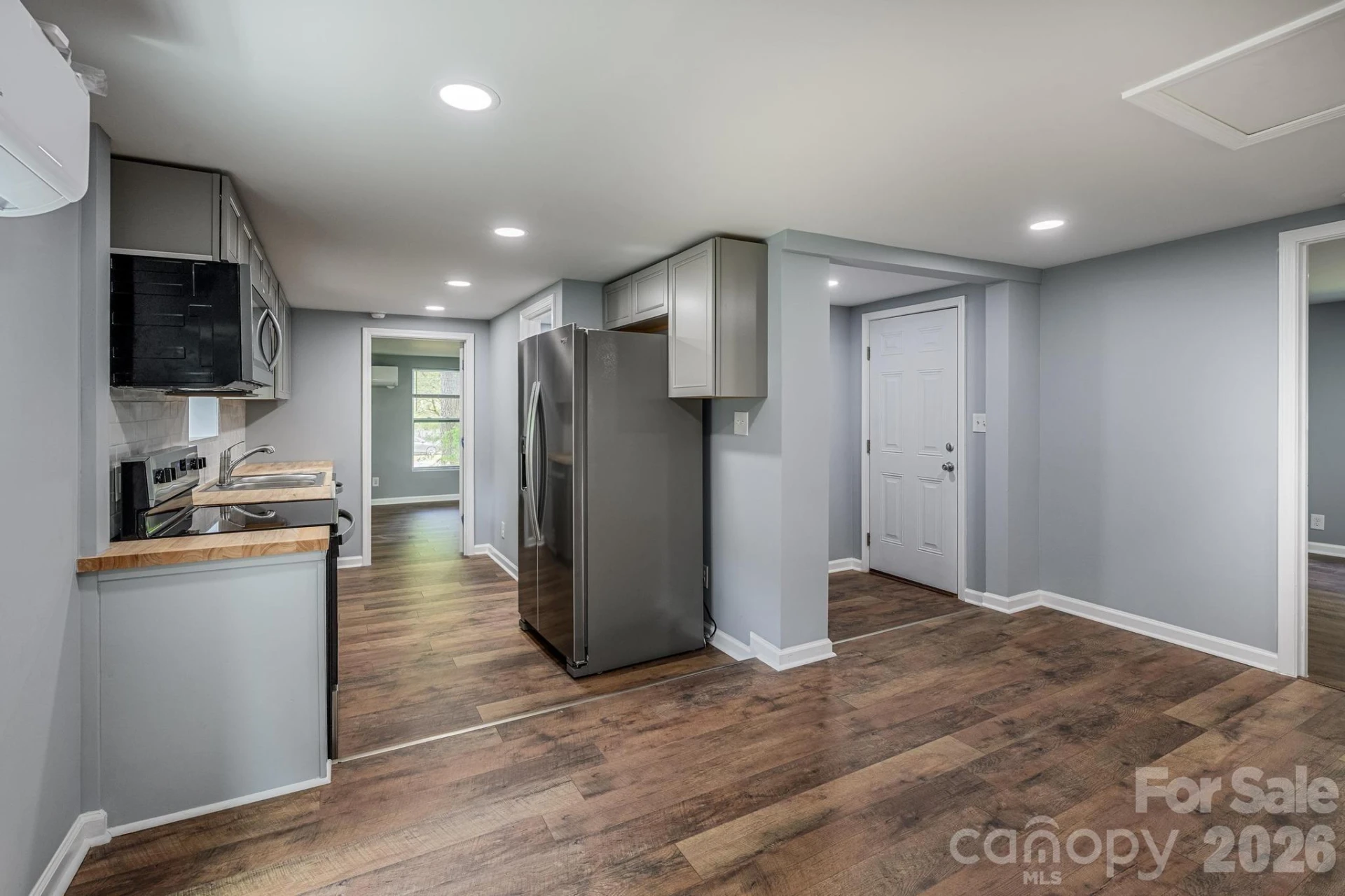19513 Meridian Street - Photo 8