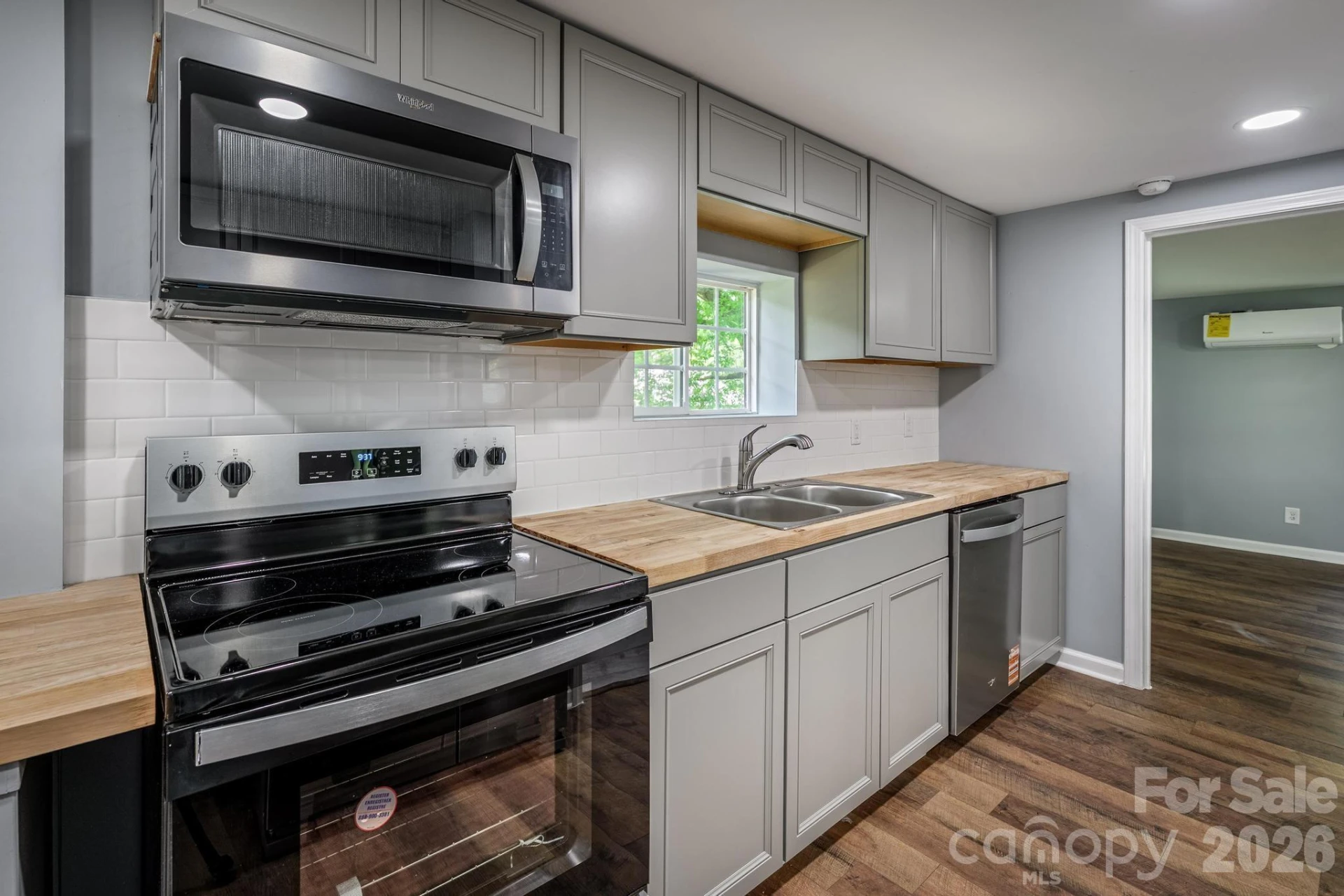 19513 Meridian Street - Photo 9