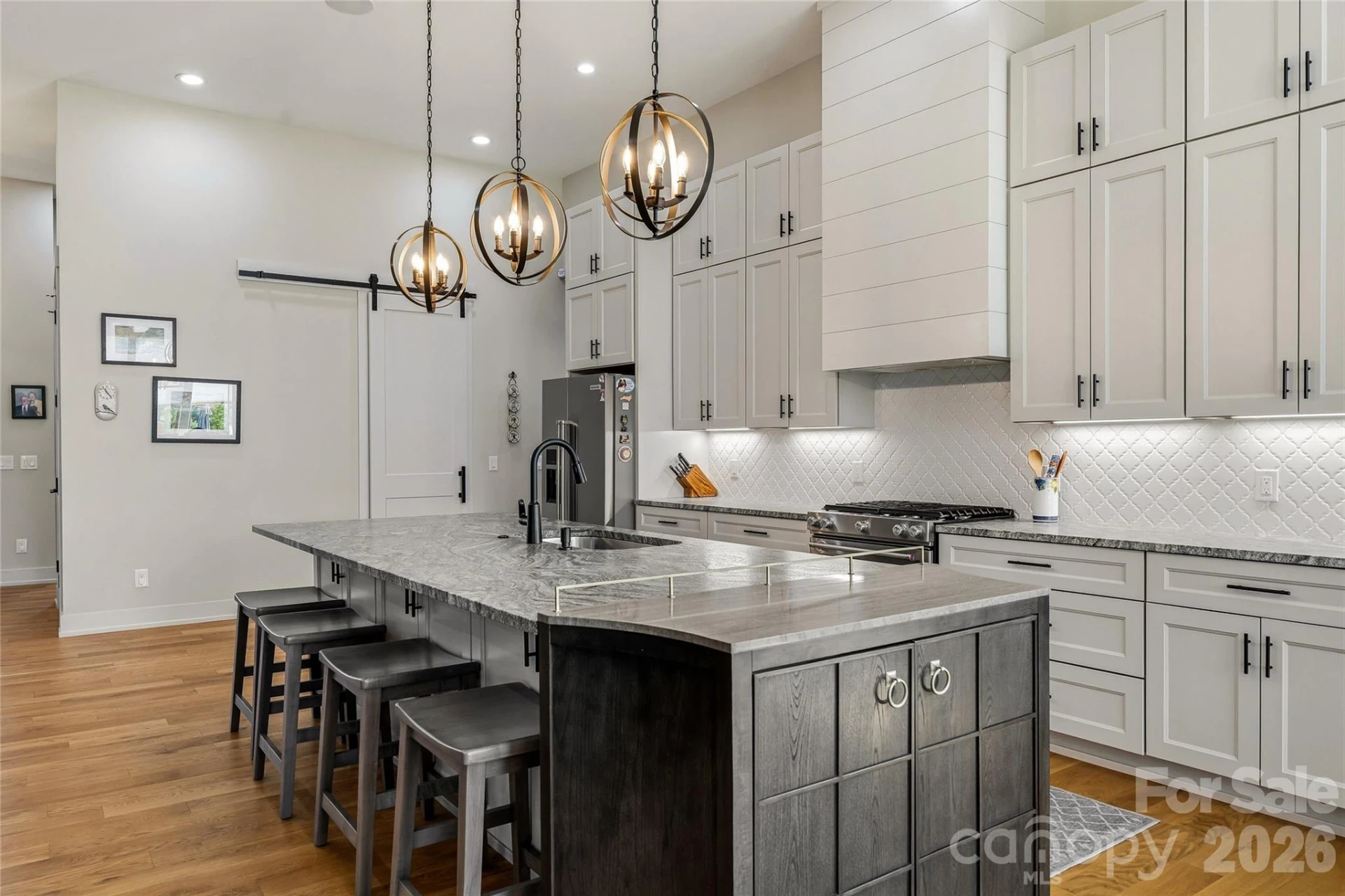 400 Samuel Drive - Photo 4