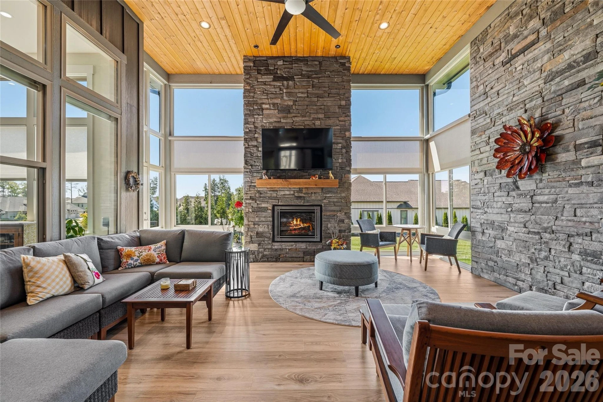 400 Samuel Drive - Photo 9