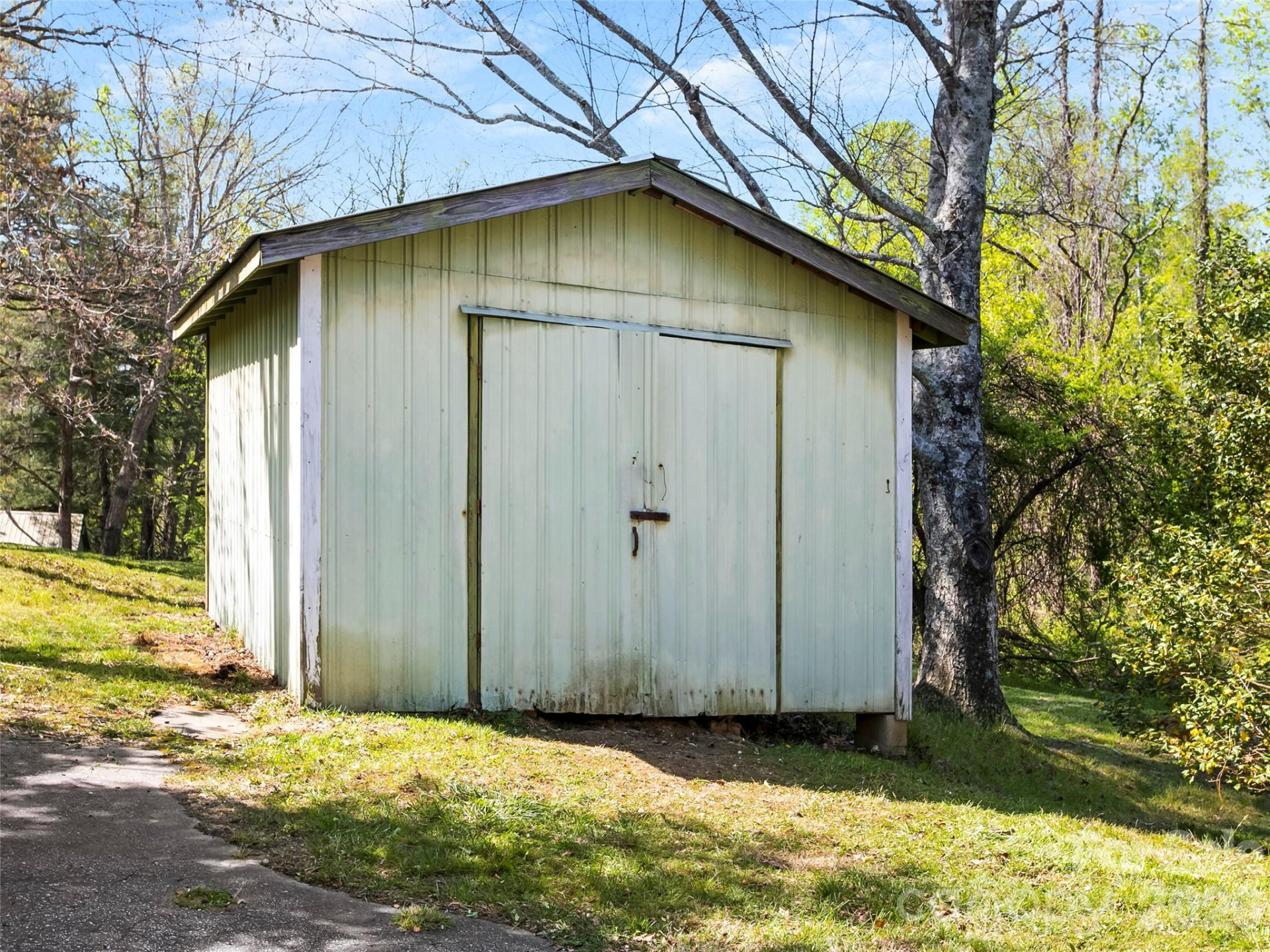 203 Dundee Street - Photo 24