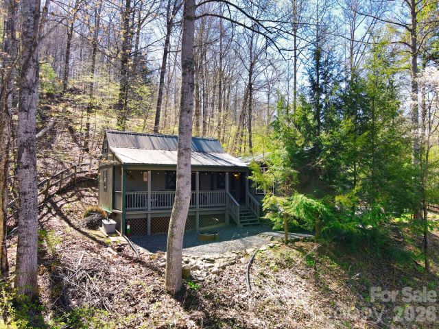 307 Dancing Leaf Lane, Bakersville, NC, 28705