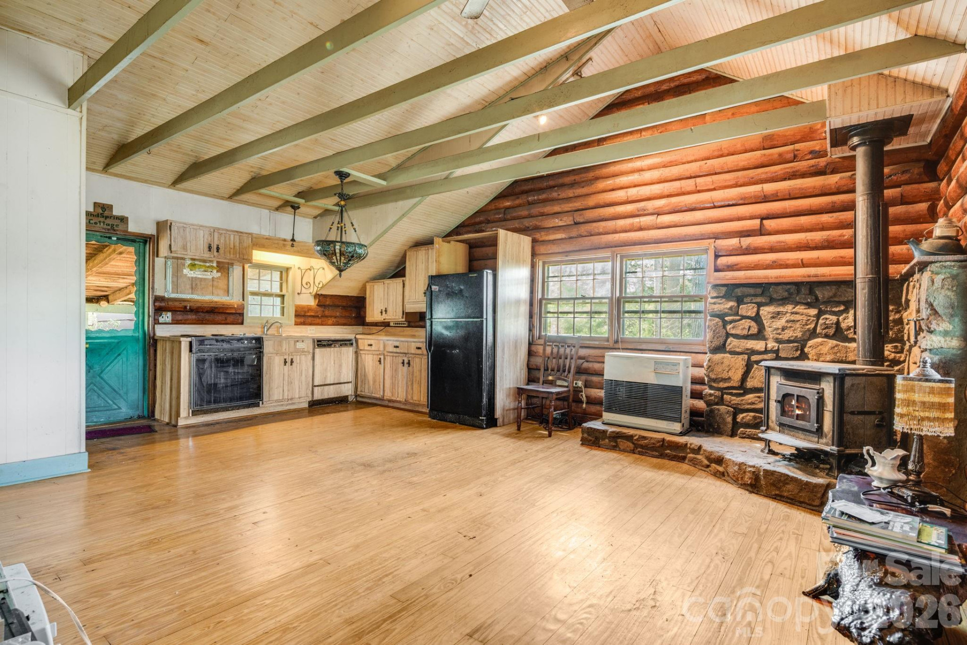 770 Echo Hill Drive - Photo 7