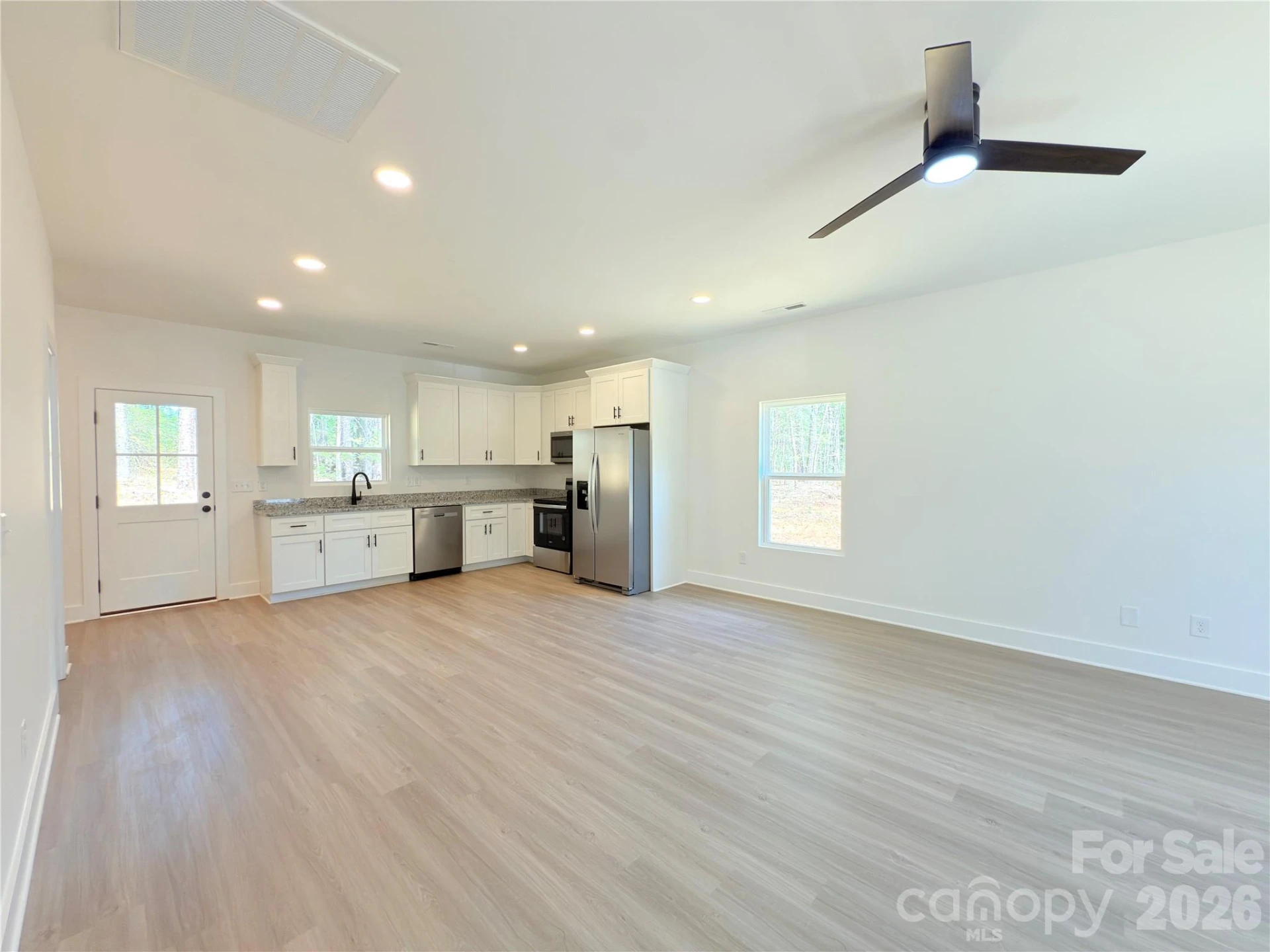 221 Carlie Street - Photo 9