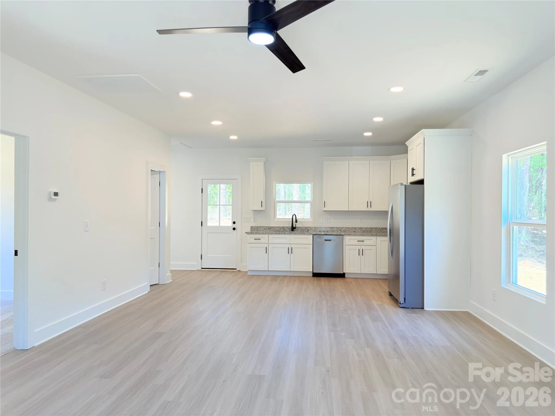 221 Carlie Street - Photo 10