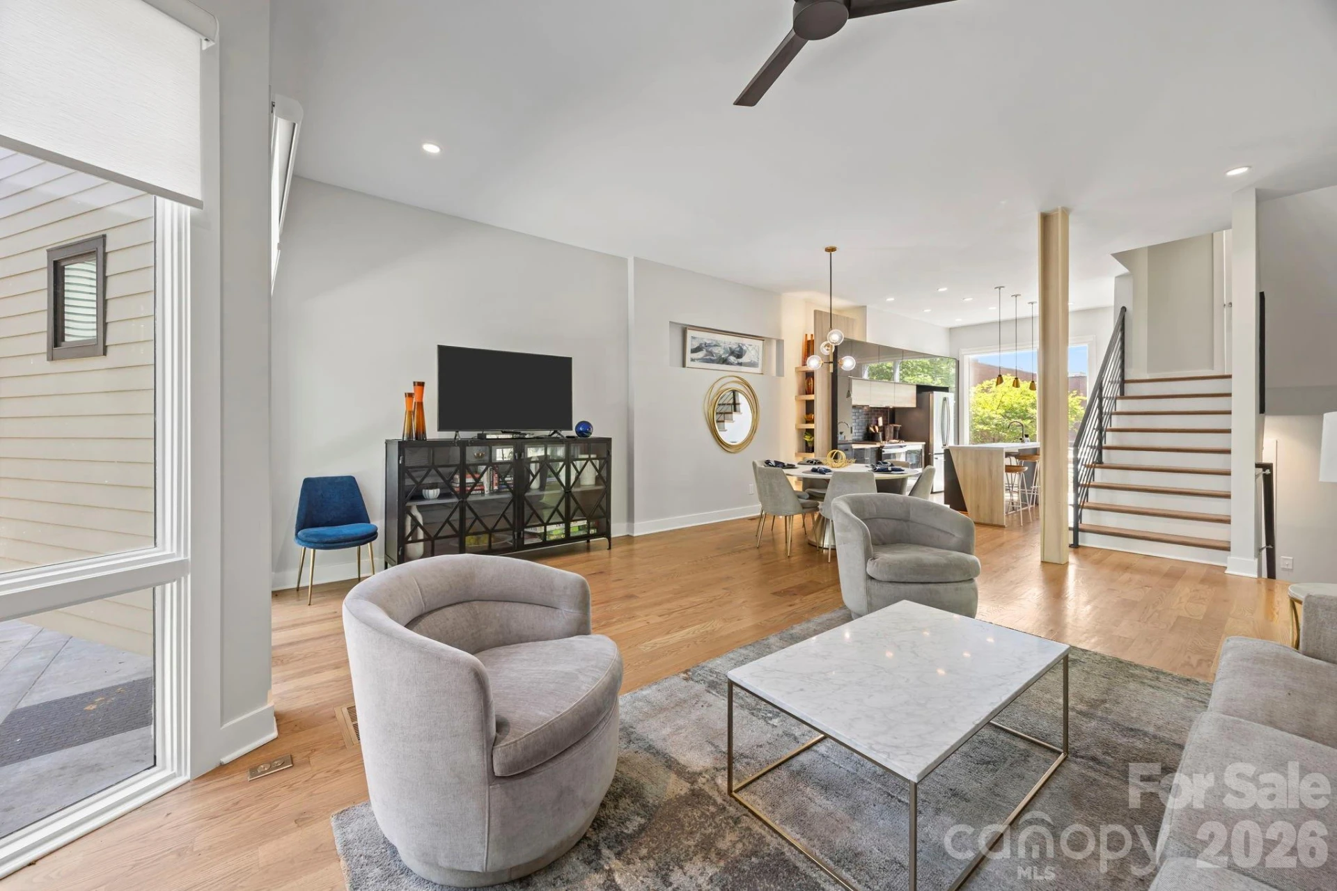 1062 Kenilworth Avenue - Photo 4