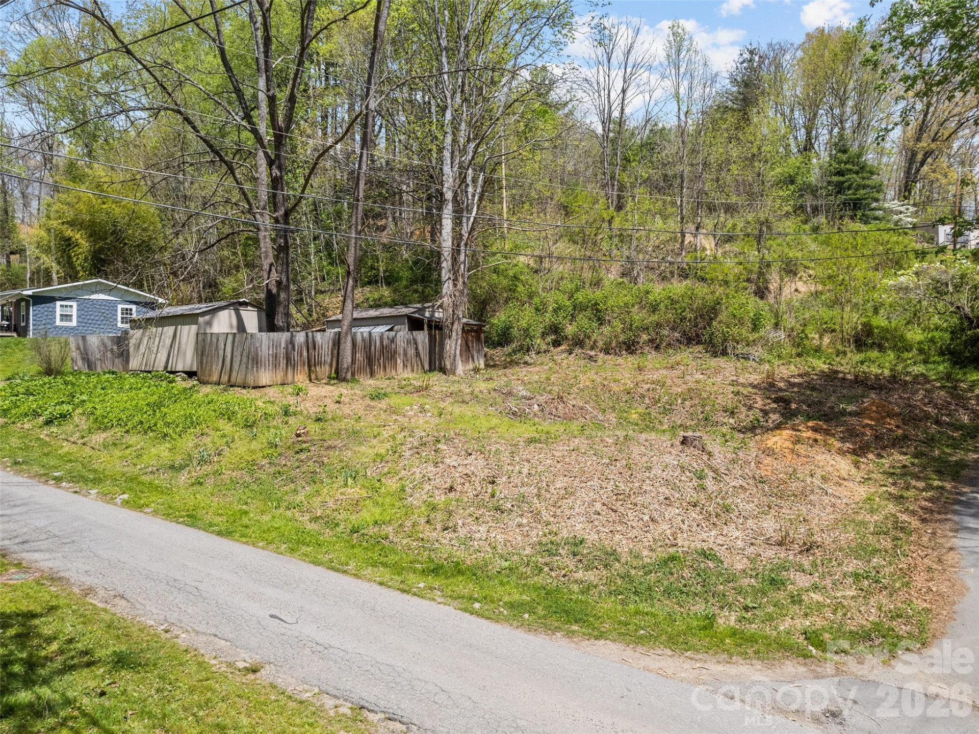 26 Lansing Road - Photo 3