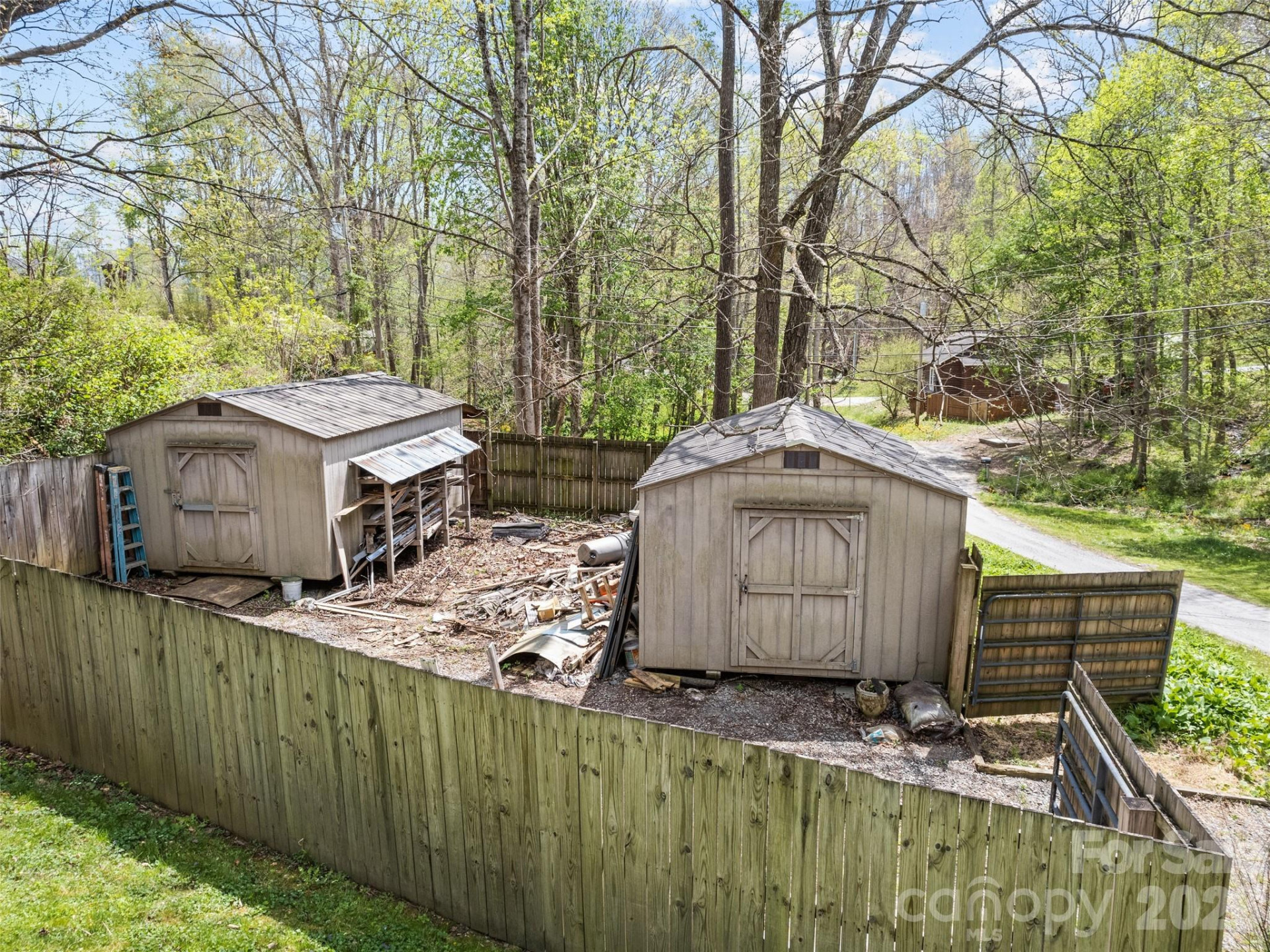 26 Lansing Road - Photo 5