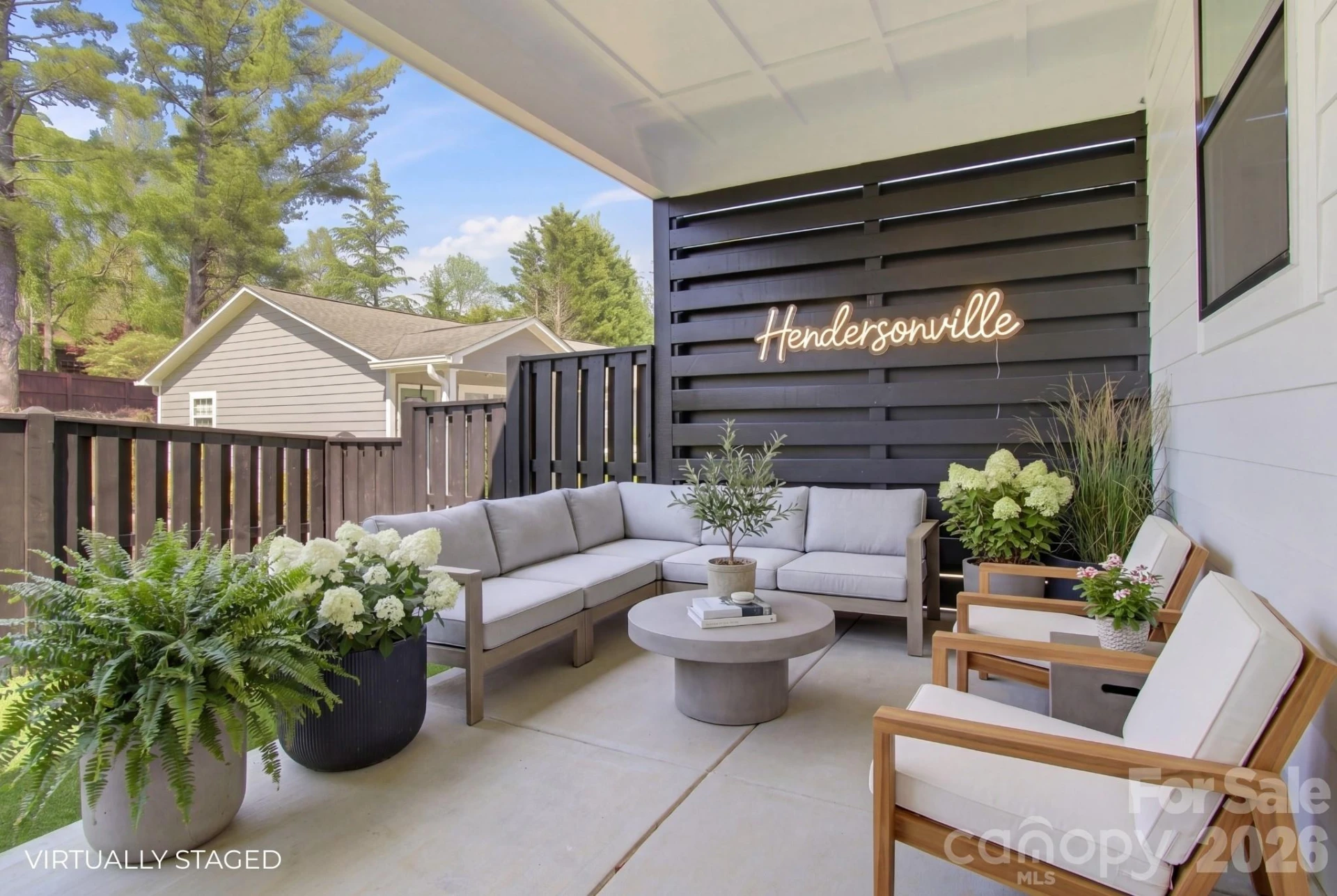 615 Allen Street - Photo 3