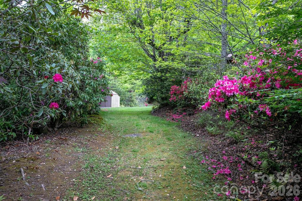 520 Blythe Road - Photo 36