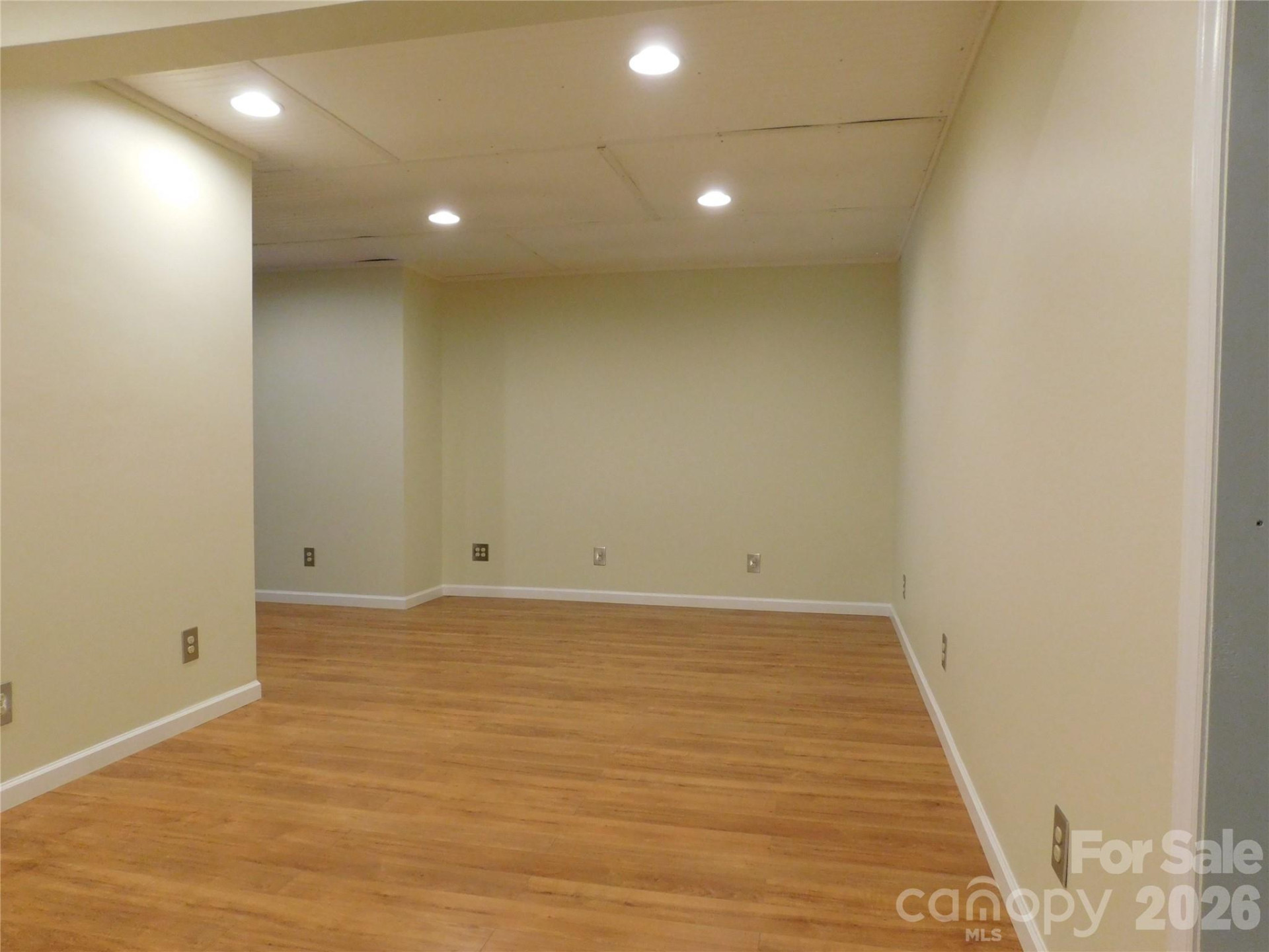 1064 Skye Drive - Photo 31