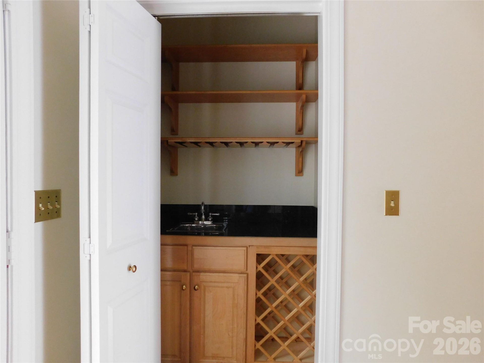 1064 Skye Drive - Photo 7