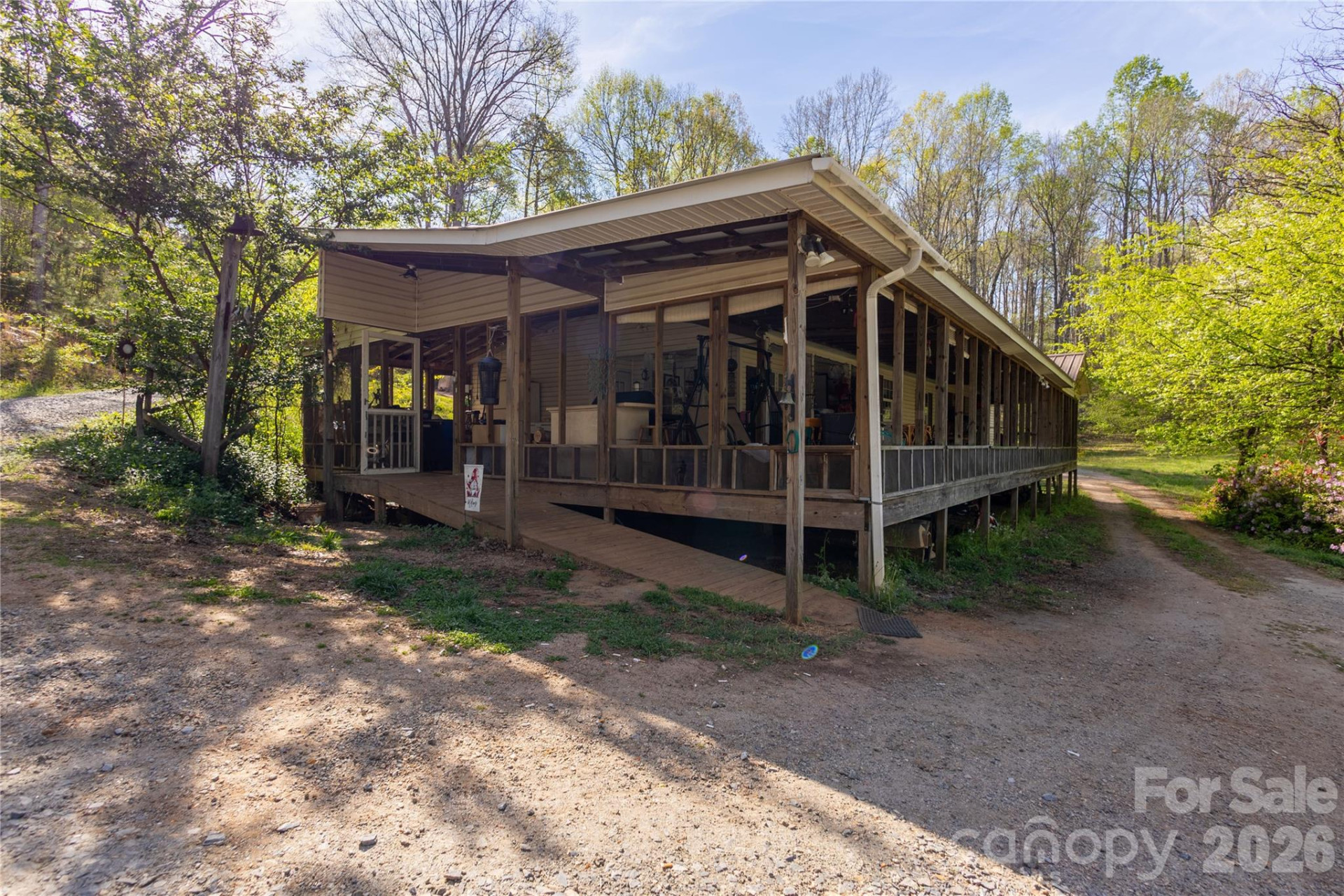 261 Groves Parkway - Photo 8