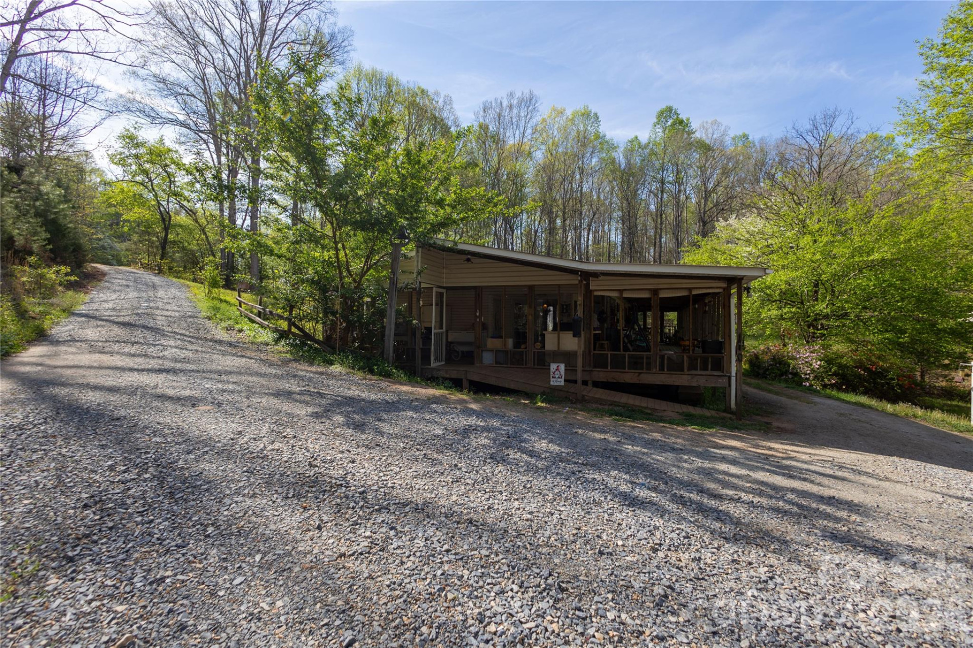 261 Groves Parkway - Photo 10