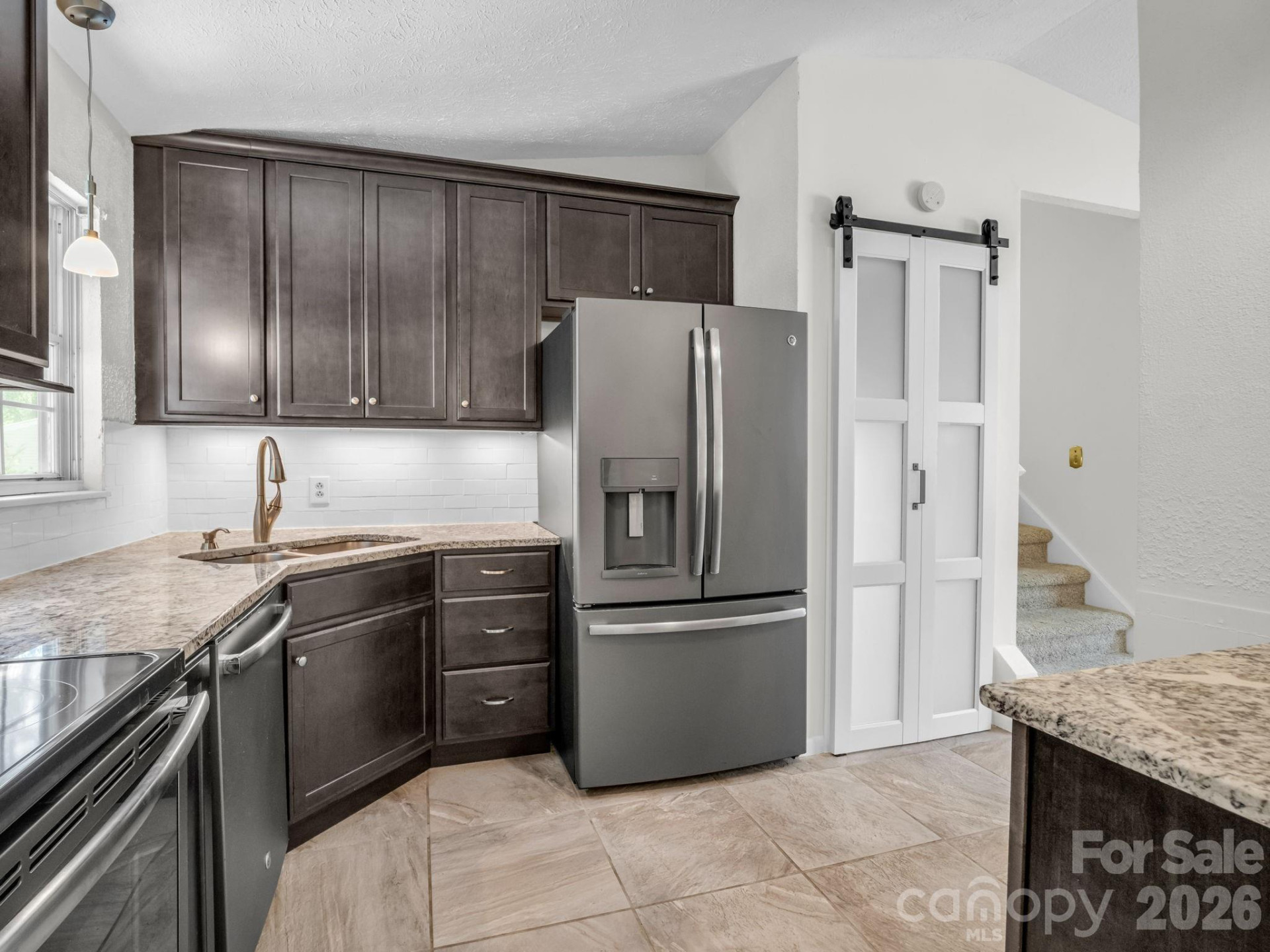 227 Bradshaw Avenue - Photo 11