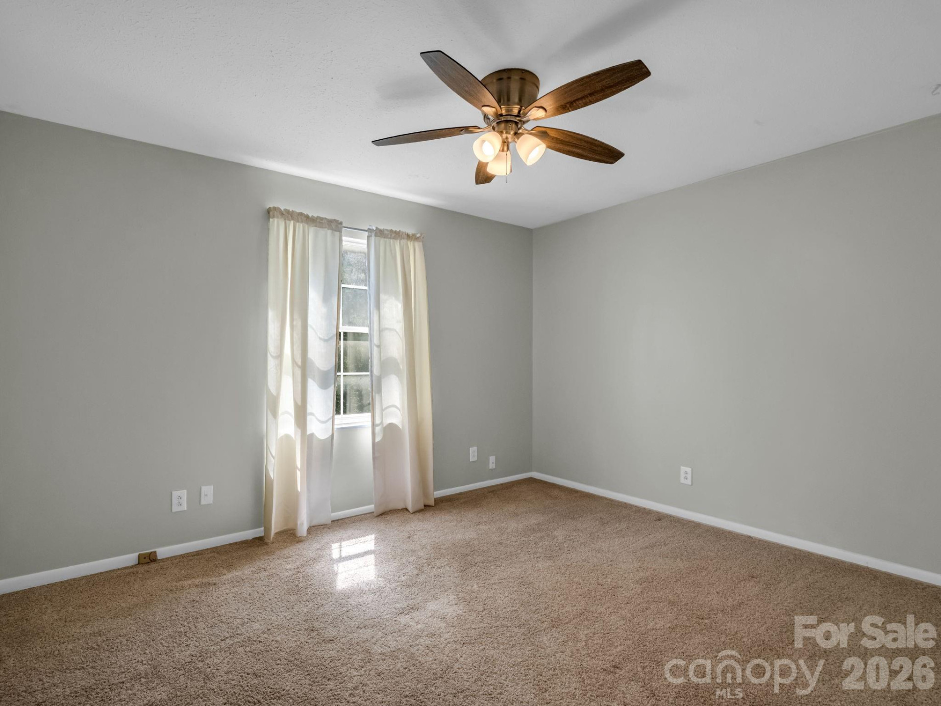 227 Bradshaw Avenue - Photo 14