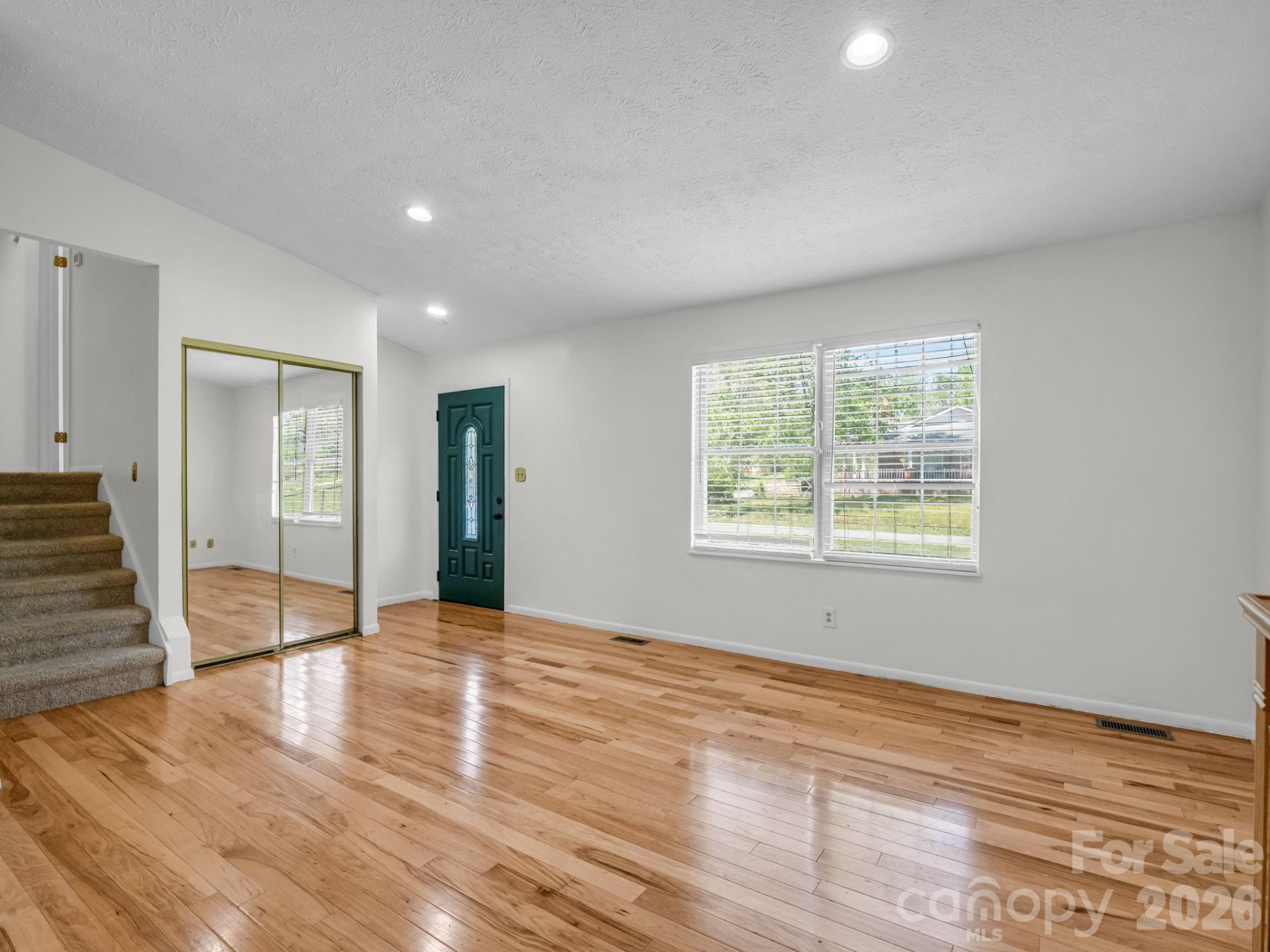 227 Bradshaw Avenue - Photo 7