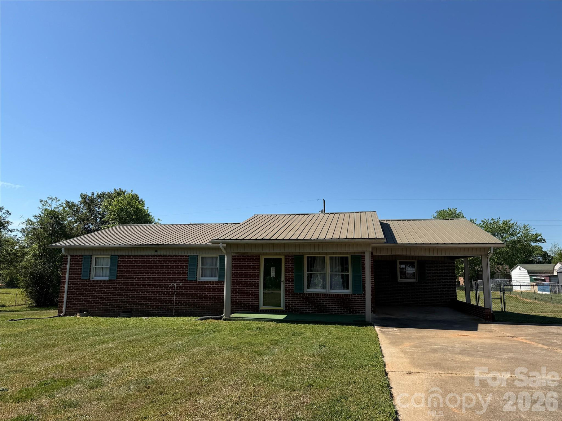 372 Ferry Road - Photo 2