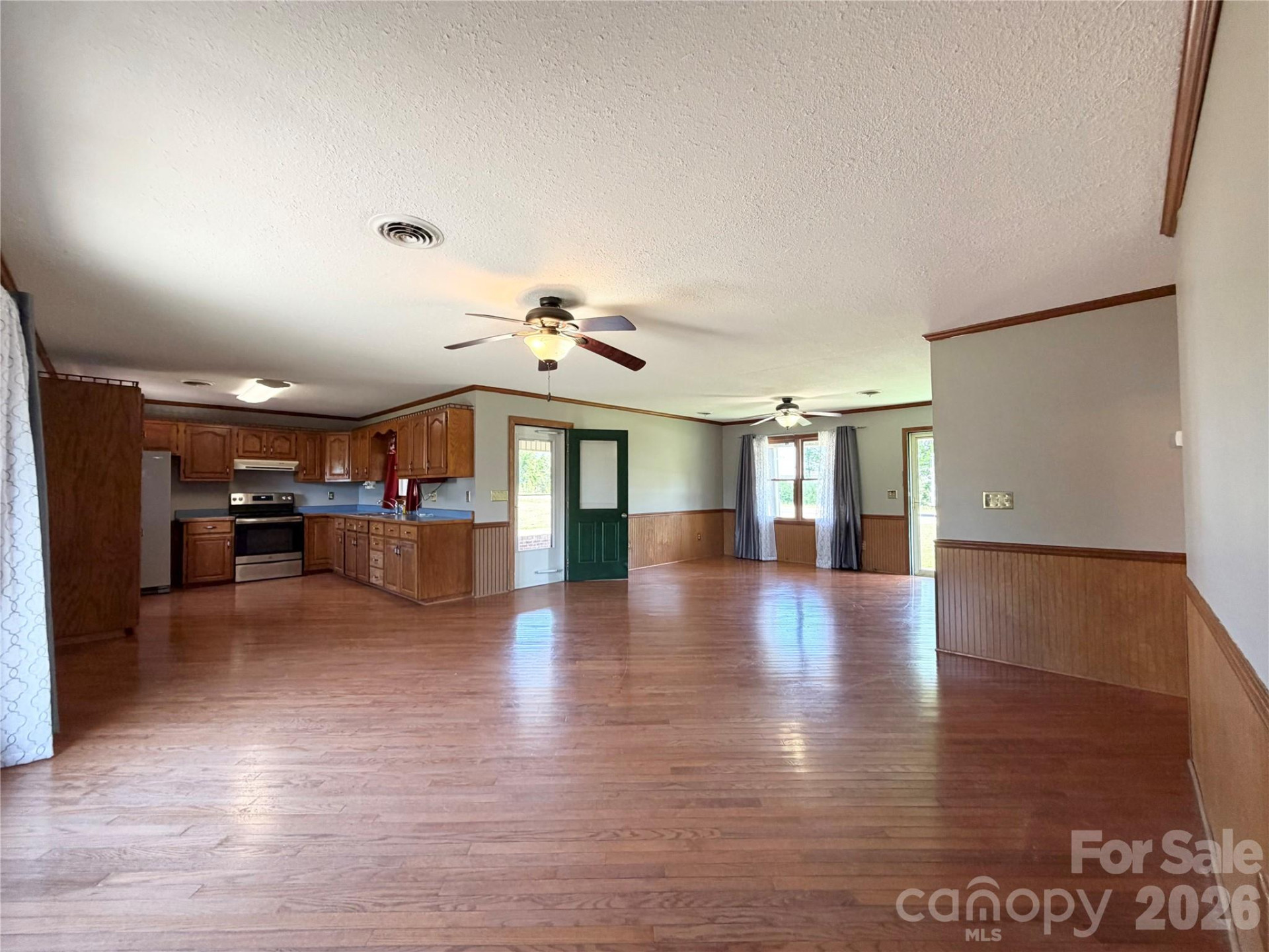 372 Ferry Road - Photo 4