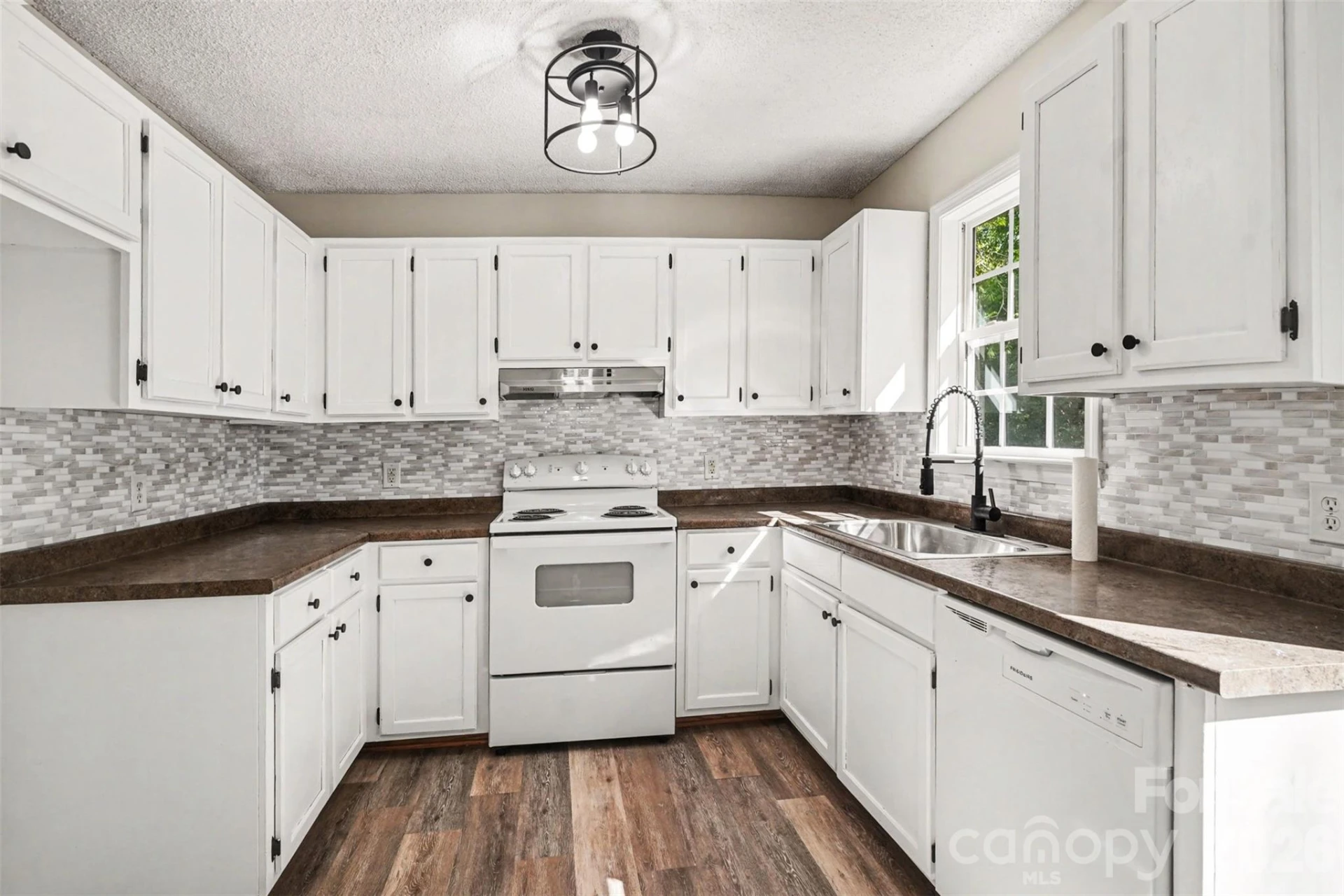 112 Ridgewood Drive - Photo 5