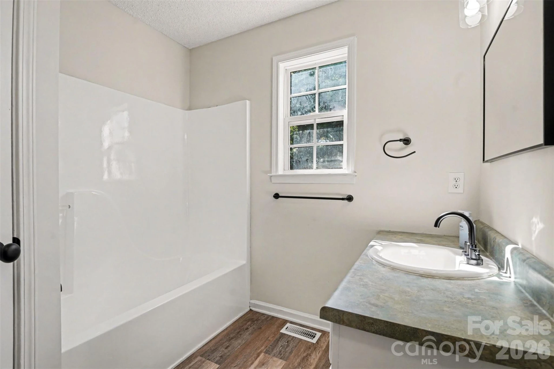 112 Ridgewood Drive - Photo 8