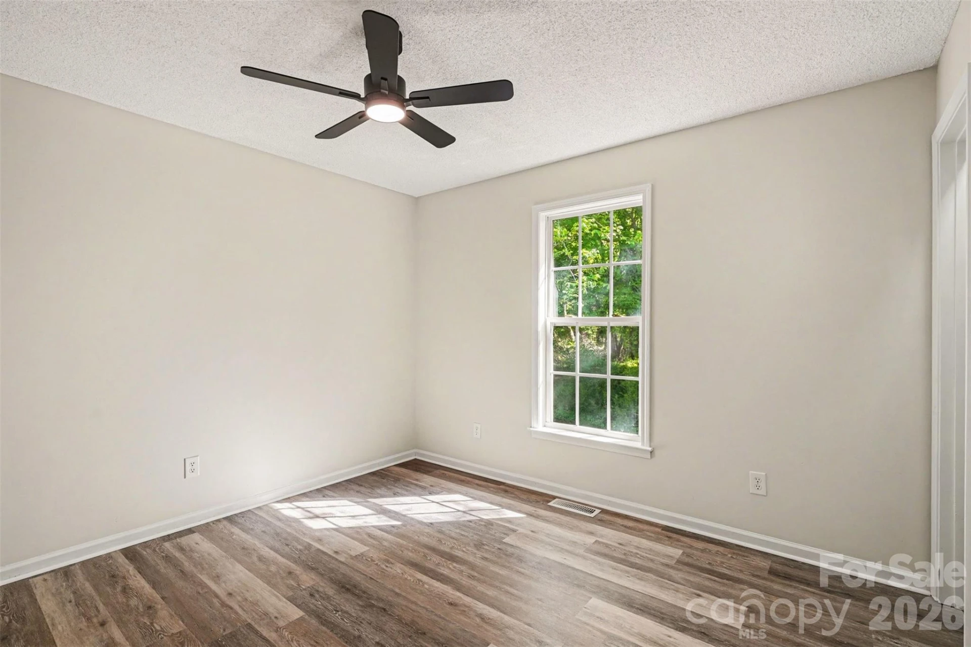112 Ridgewood Drive - Photo 10